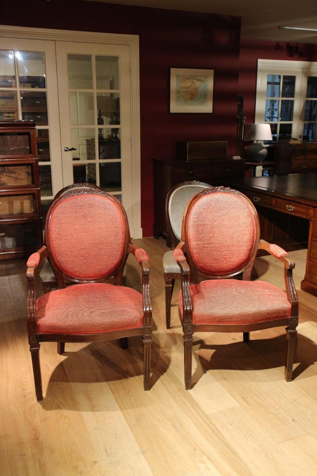 18th Century Set of 4 antique mahogany dining room chairs Louis Seize 1780-1810 For Sale