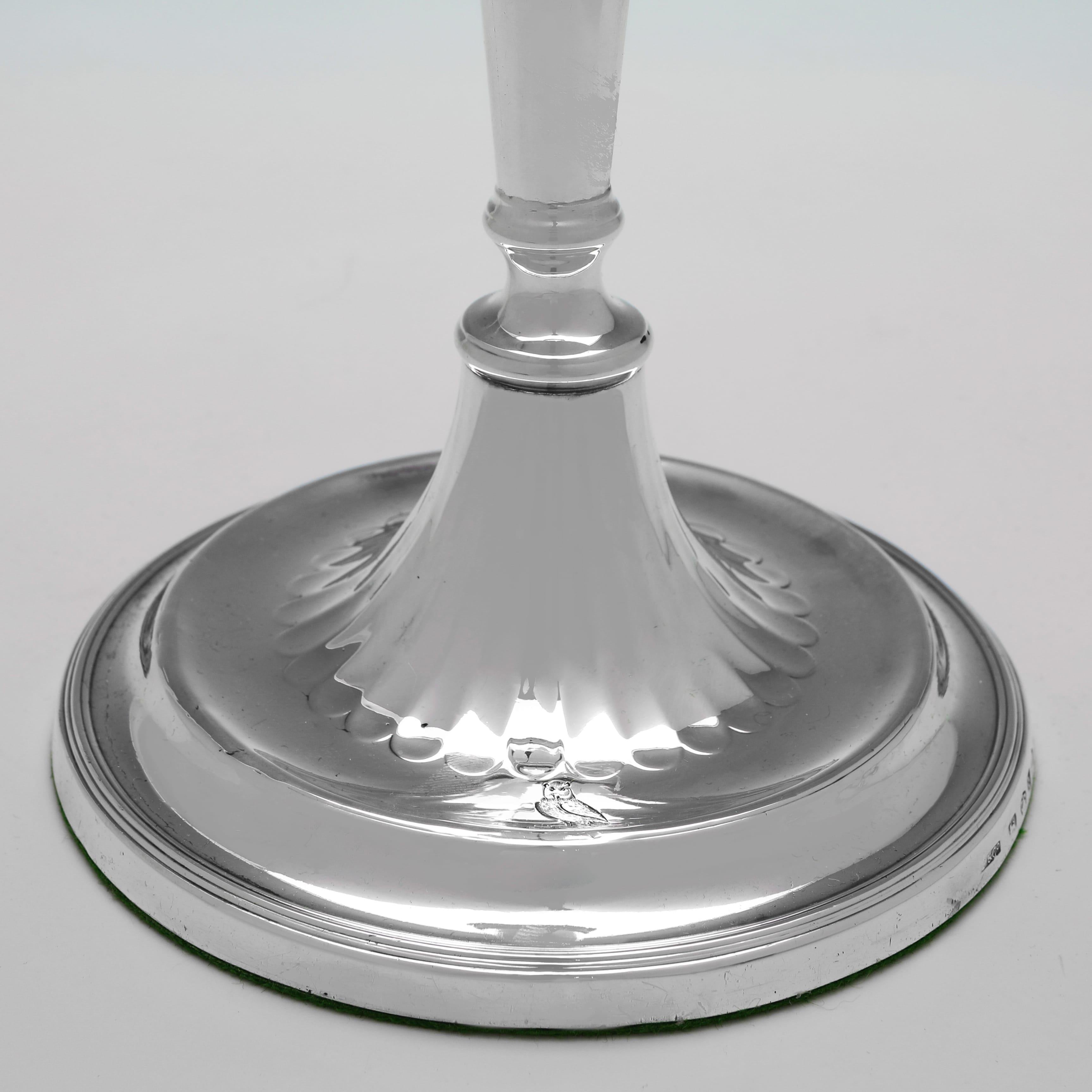 English Set of 4 antique neoclassical sterling silver candlesticks - Sheffield 1786 For Sale