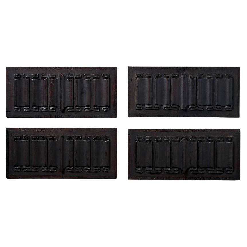 Ensemble de 4 panneaux suspendus en chêne ancien sculpté Linenfold