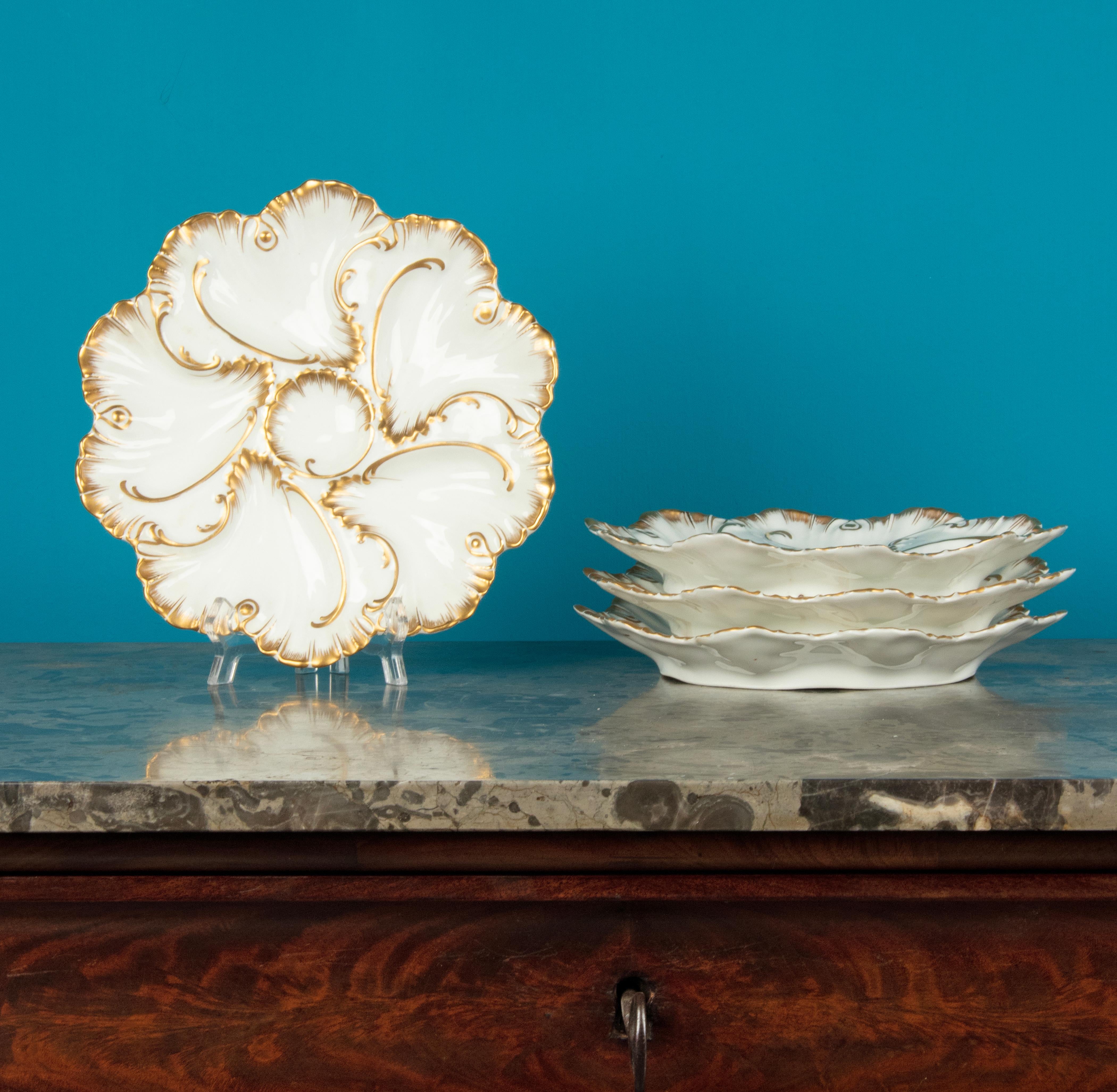 Hand-Crafted Set of 4 Antique Porcelain Oyster Plates Made by Limoges A. Lanternier