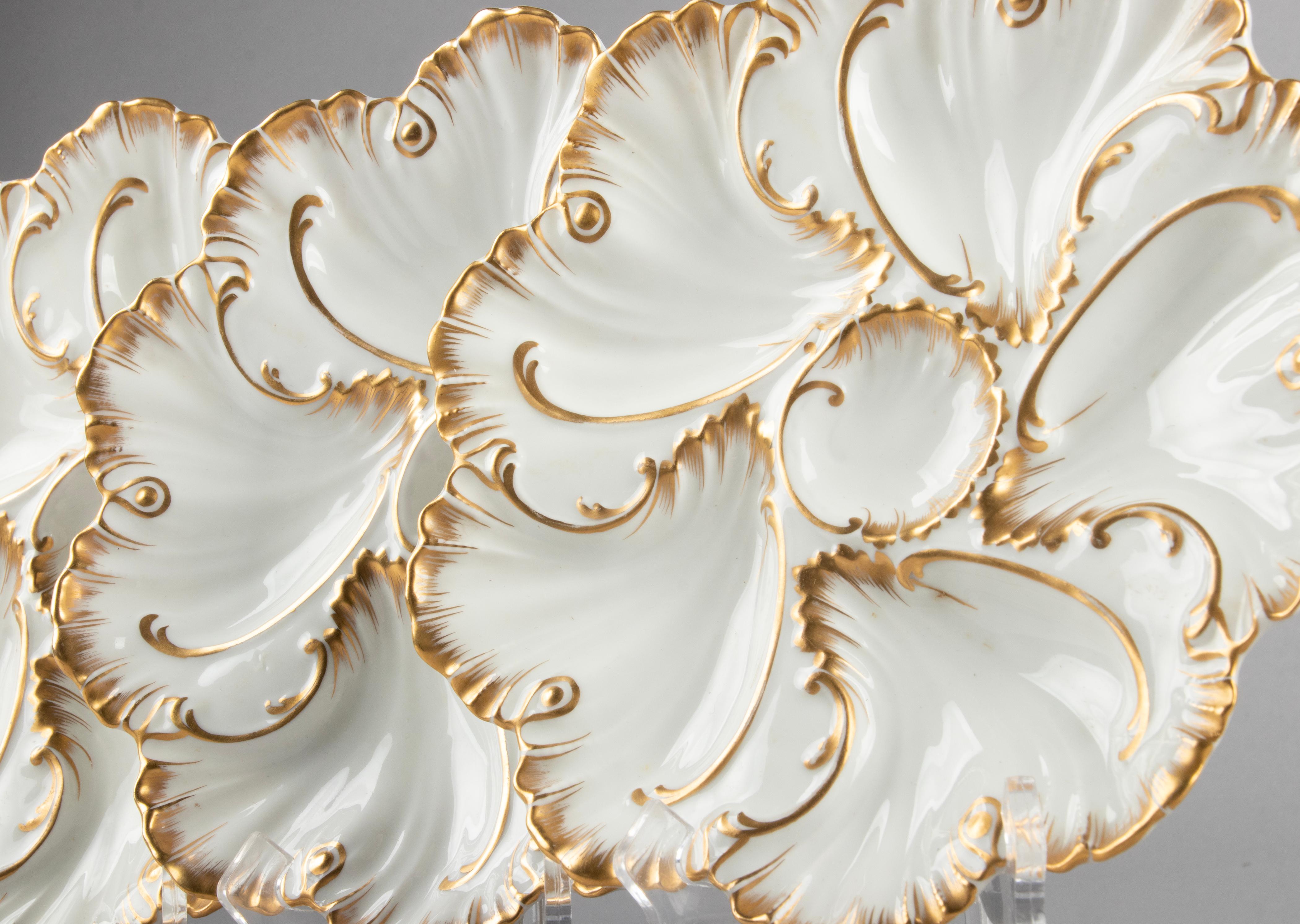 Set of 4 Antique Porcelain Oyster Plates Made by Limoges A. Lanternier 2
