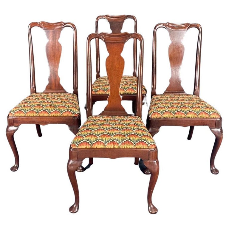 Set of 4 Antique Queen Anne Mahogany Dining or Side Chairs For Sale at