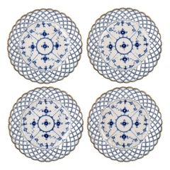 Lot de 4 assiettes anciennes Royal Copenhagen bleu cannelé à dentelle complète avec bordure dorée