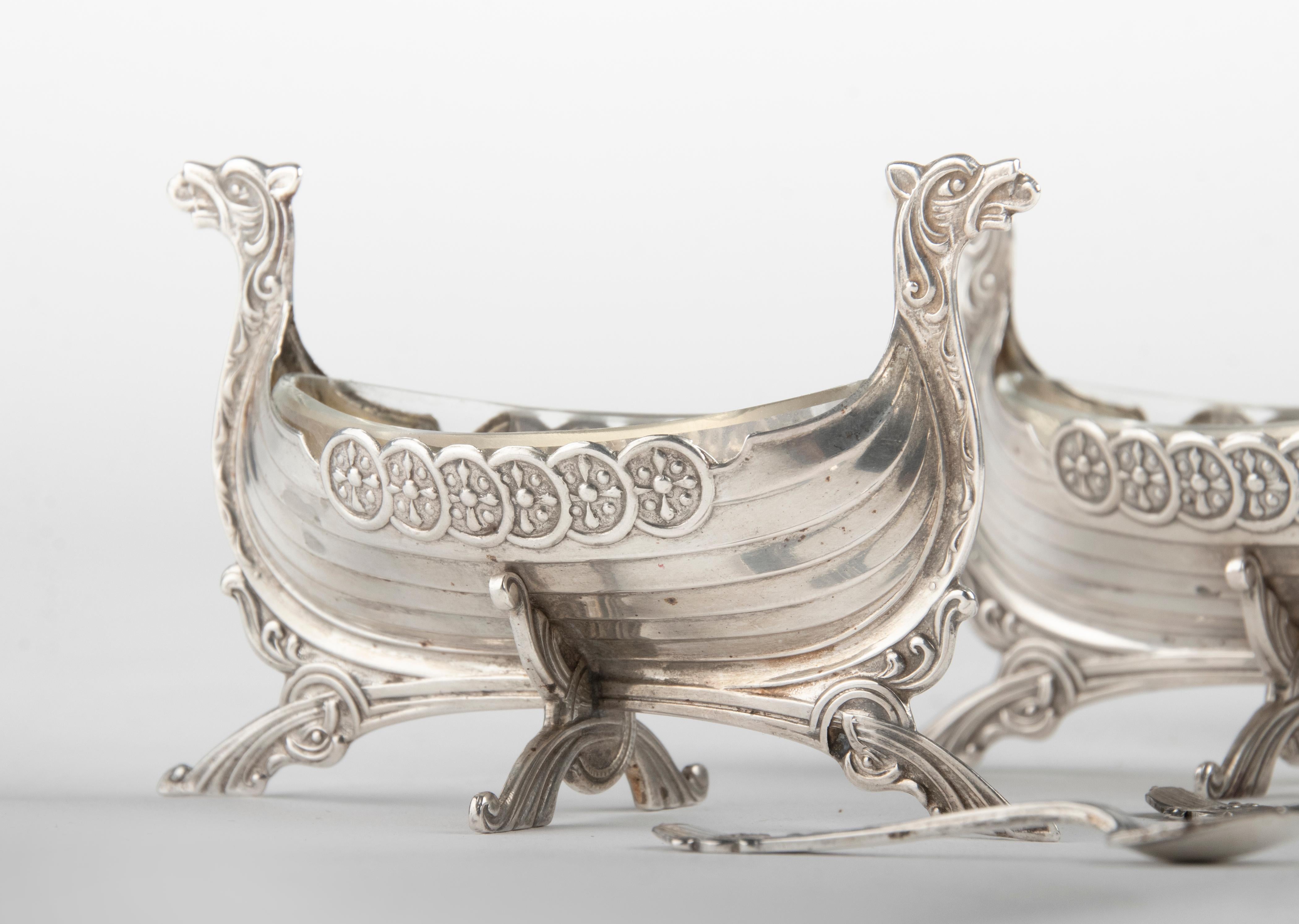 Set of 4 Antique Silver Salt Bowls Shaped as Viking Boats 9