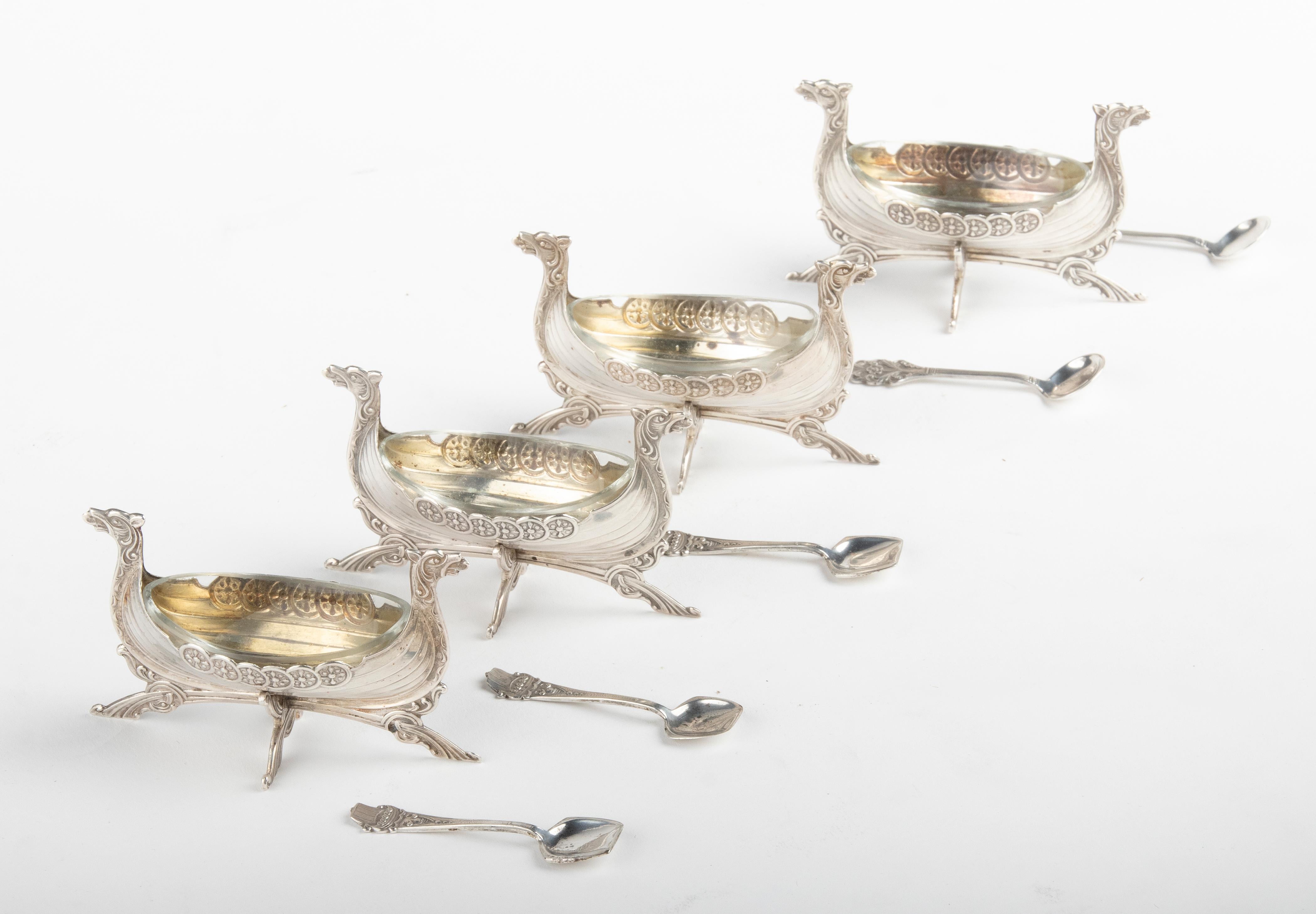 Belle Époque Set of 4 Antique Silver Salt Bowls Shaped as Viking Boats