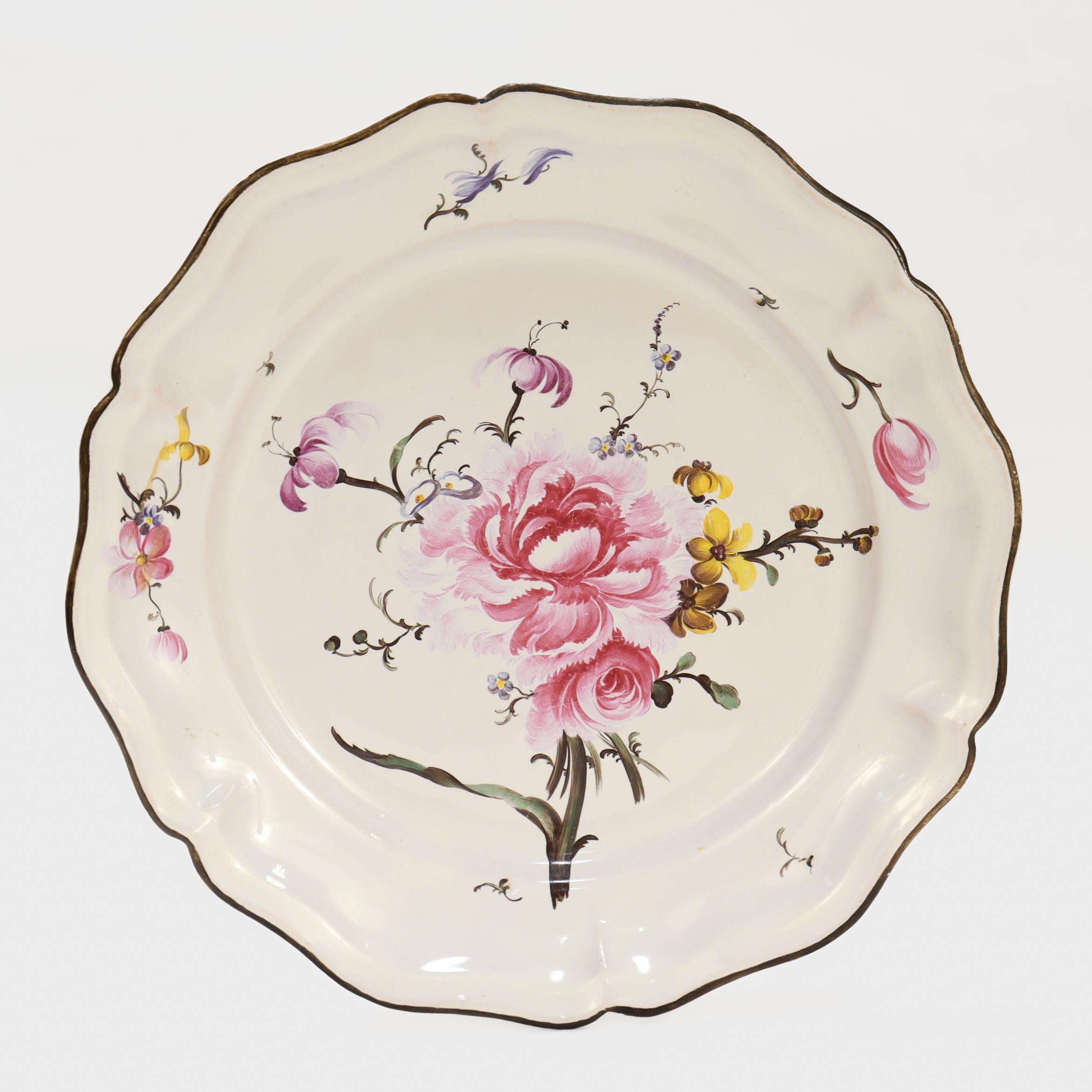 Set of 4 Antique Strasbourg French Faience Floral Plates For Sale 1
