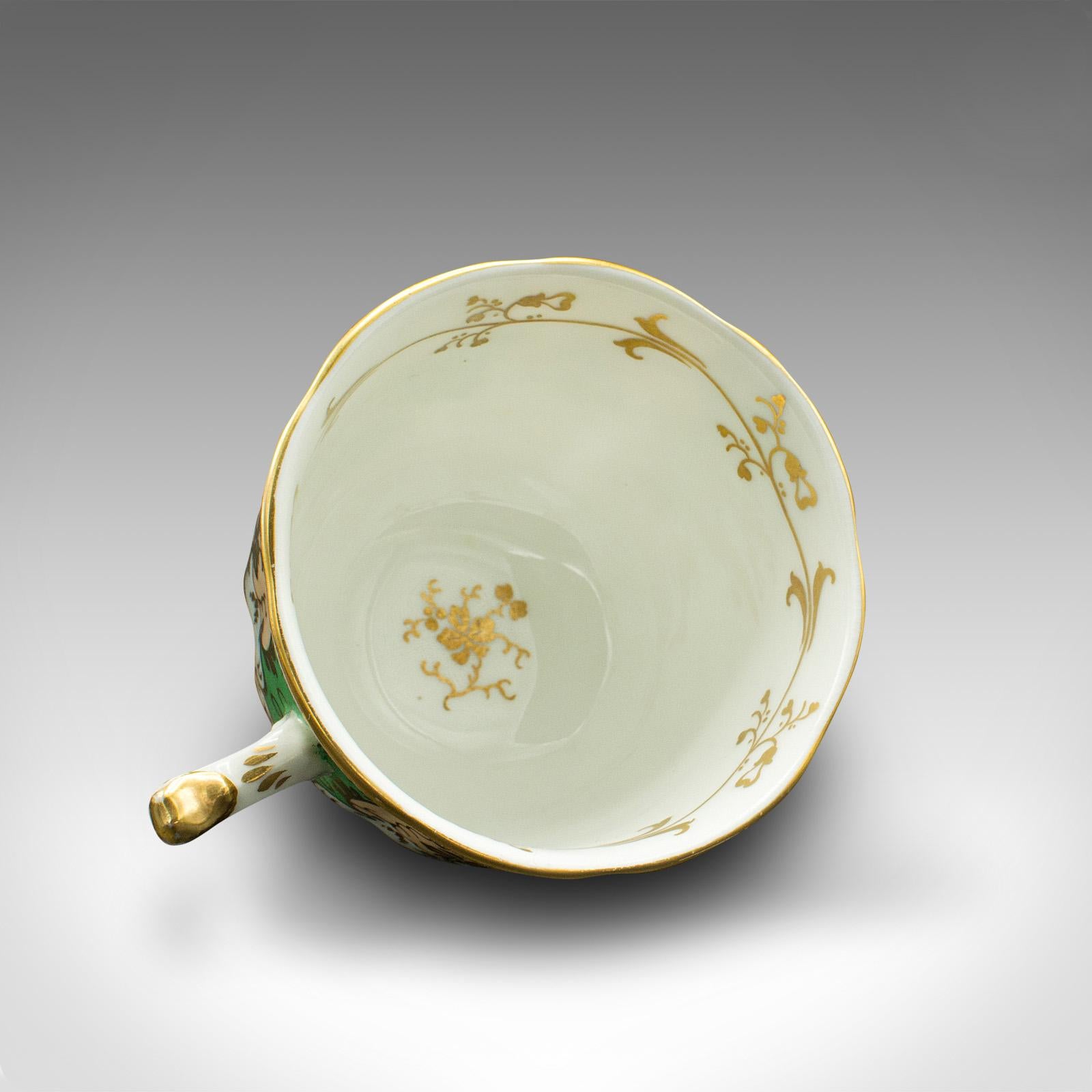 Ensemble de 4 tasses à thé anciennes anglaises, céramique, décoratives, tasses, soucoupe, victorienne en vente 1