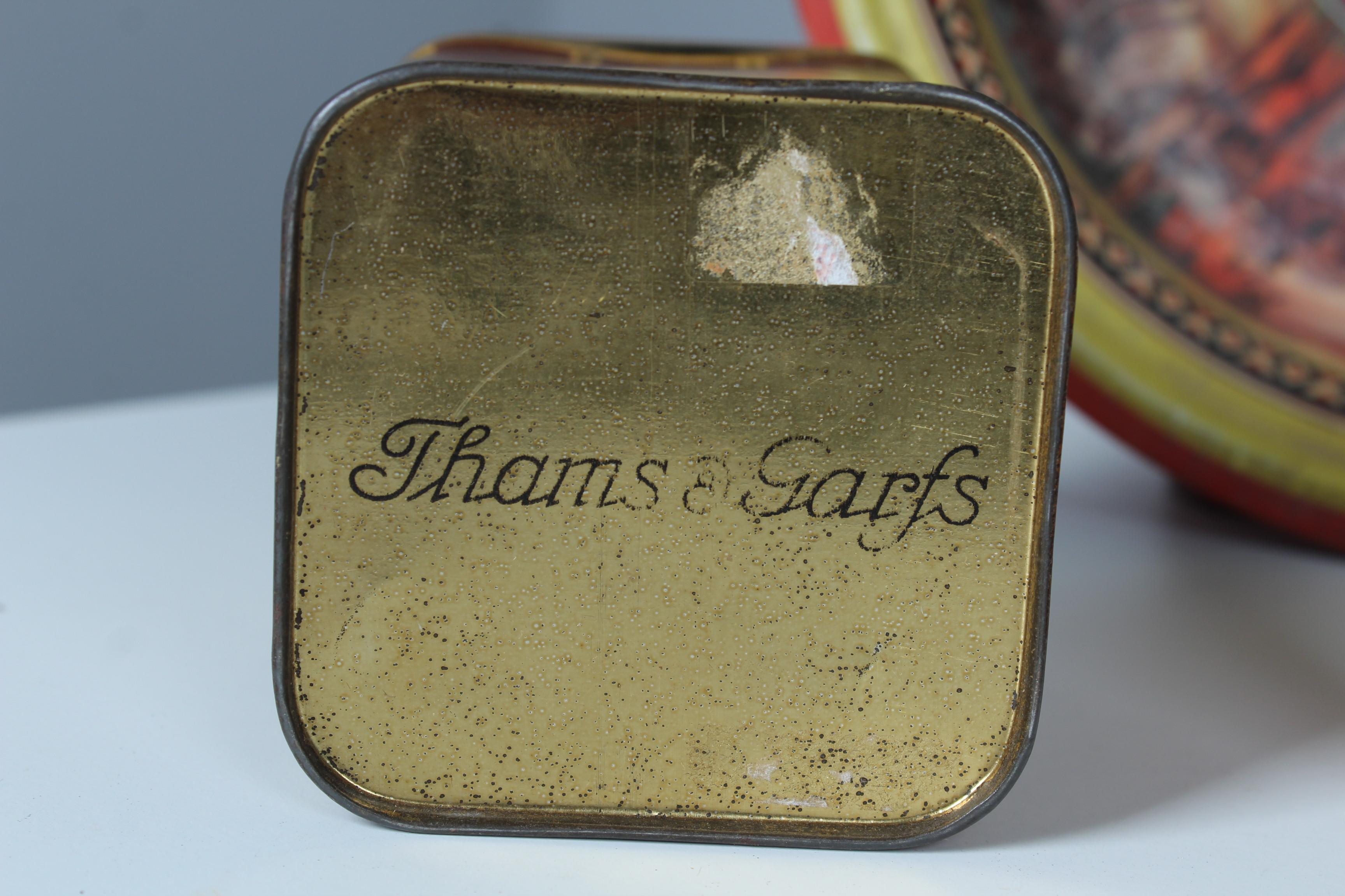 Set Of 4 Antique Tin Cans from France, Art Nouveau, Art Deco, Tea Tin Cans, 1930 For Sale 4
