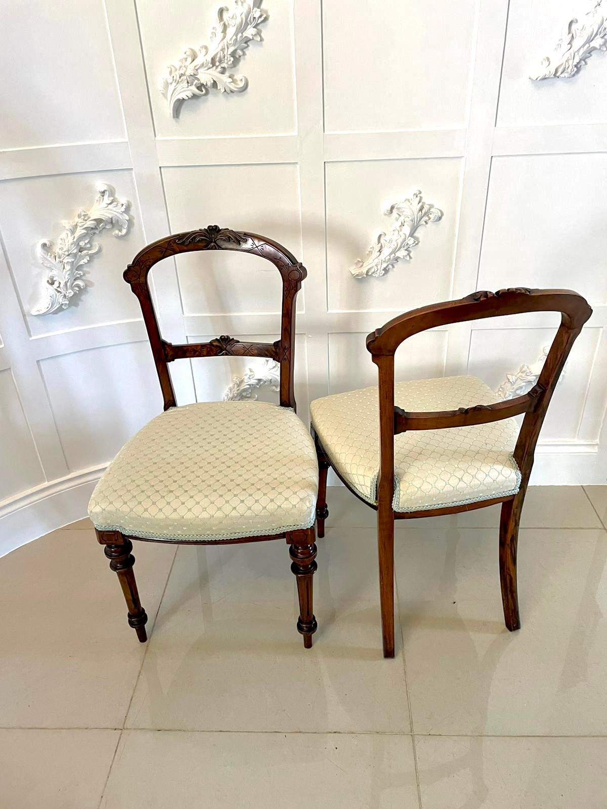 Set of 4 Antique Victorian Quality Carved Walnut Dining Chairs In Good Condition In Suffolk, GB