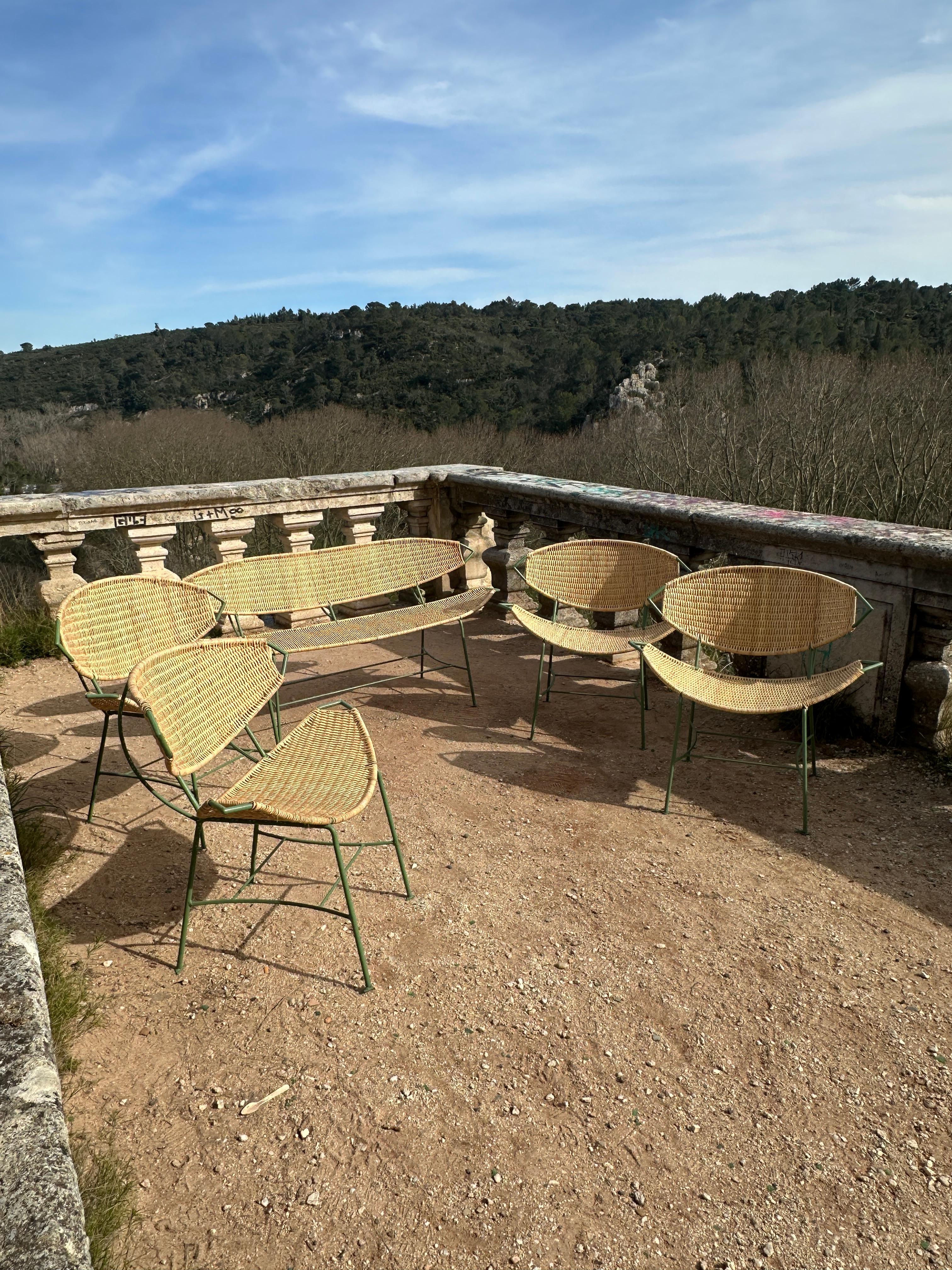 ensemble de 4 fauteuils et d'un banc des années 1950 en vente 6
