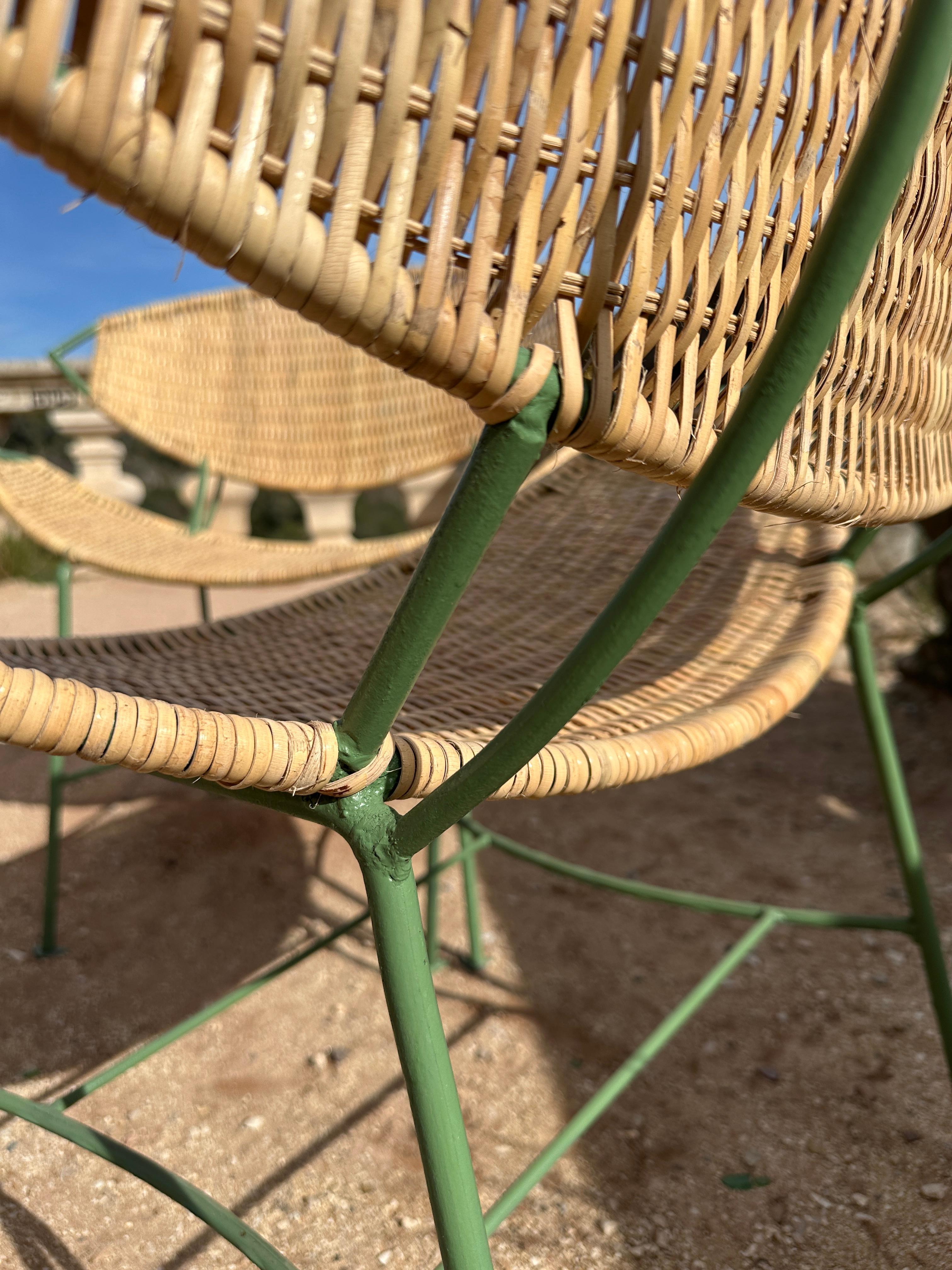 ensemble de 4 fauteuils et d'un banc des années 1950 en vente 1