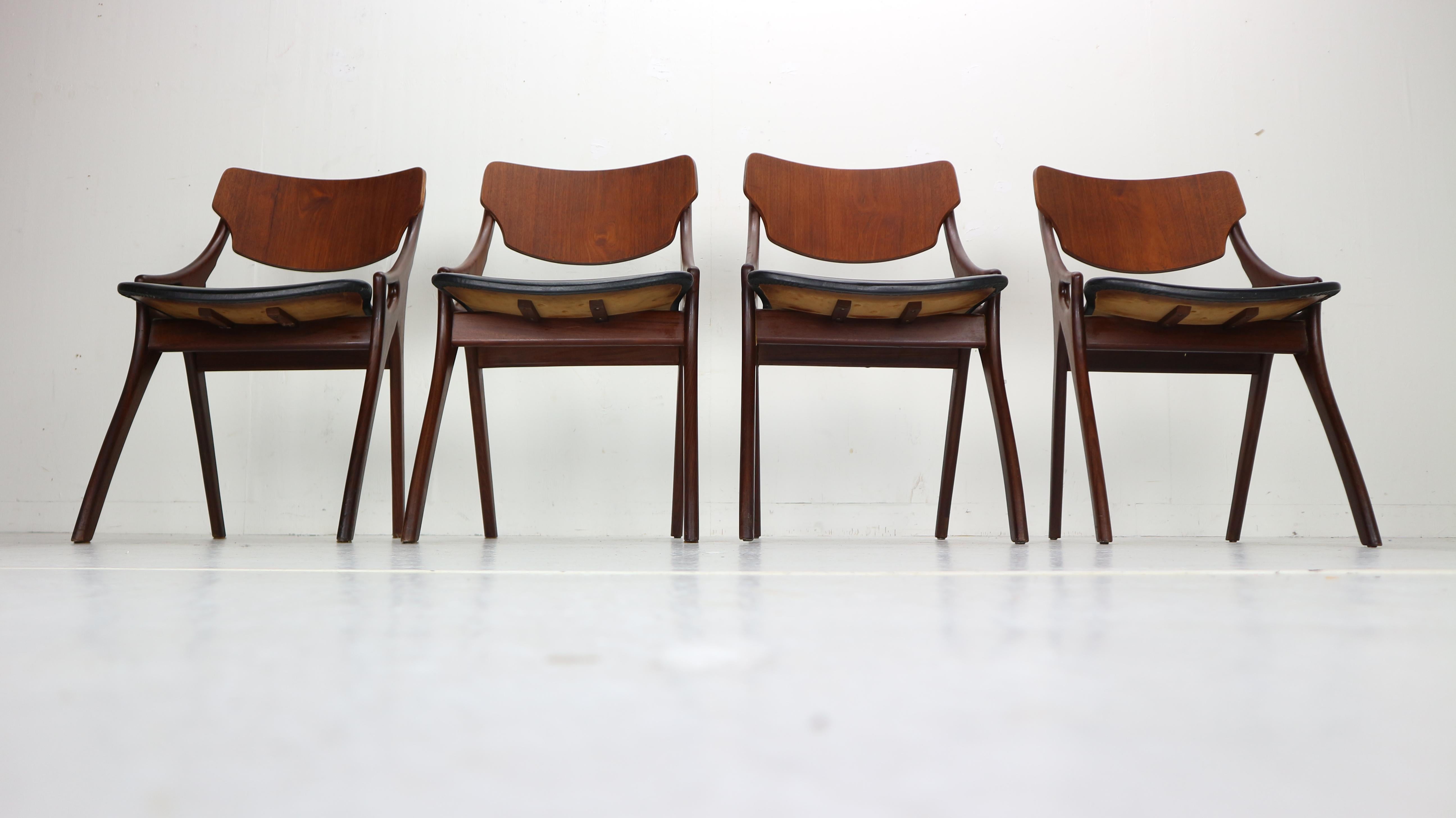 Danish Set of 4 Arne Hovmand Olsen for Mogens Kold Dining Room Chairs, 1960s Denmark