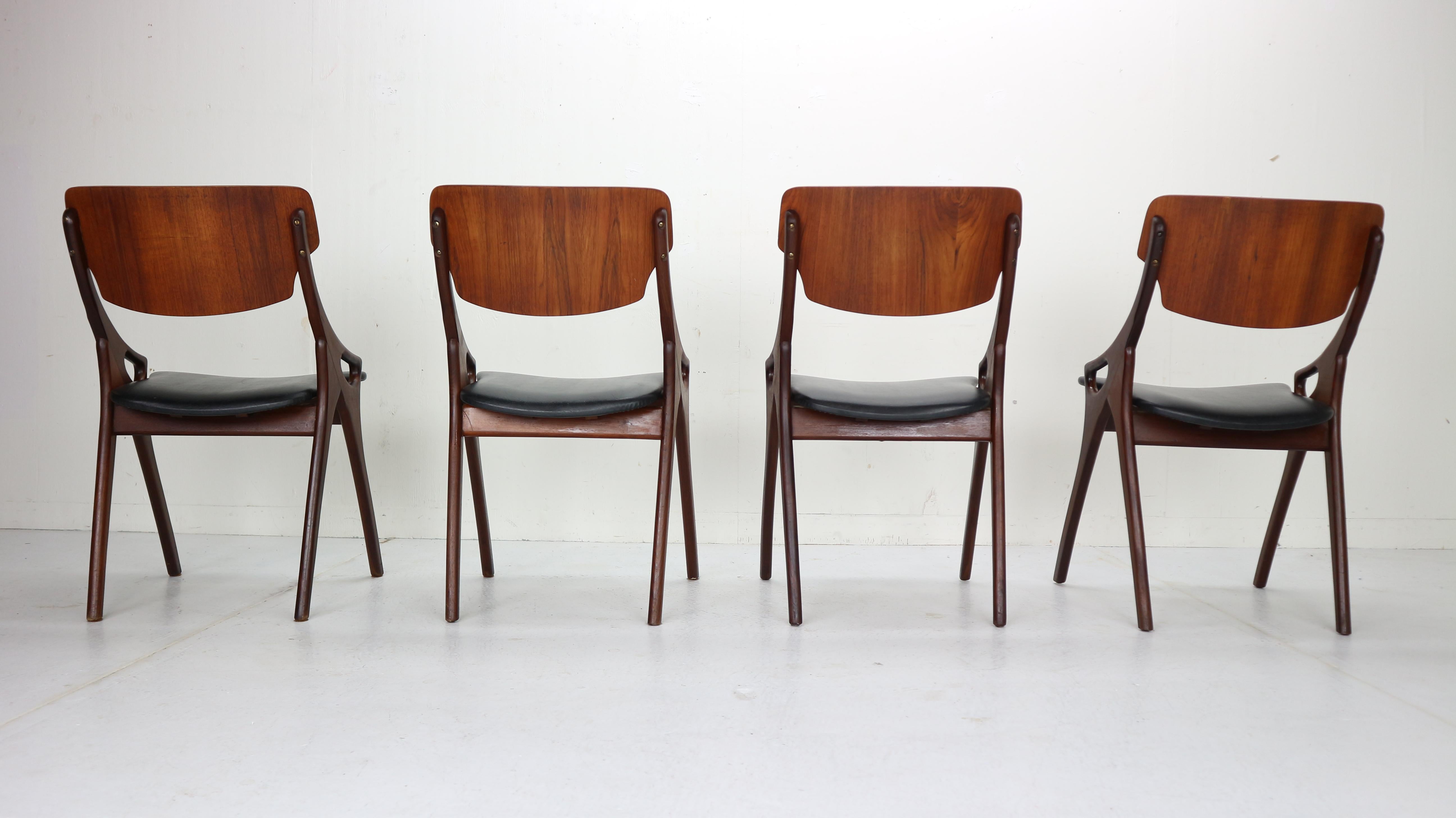 Mid-20th Century Set of 4 Arne Hovmand Olsen for Mogens Kold Dining Room Chairs, 1960s Denmark