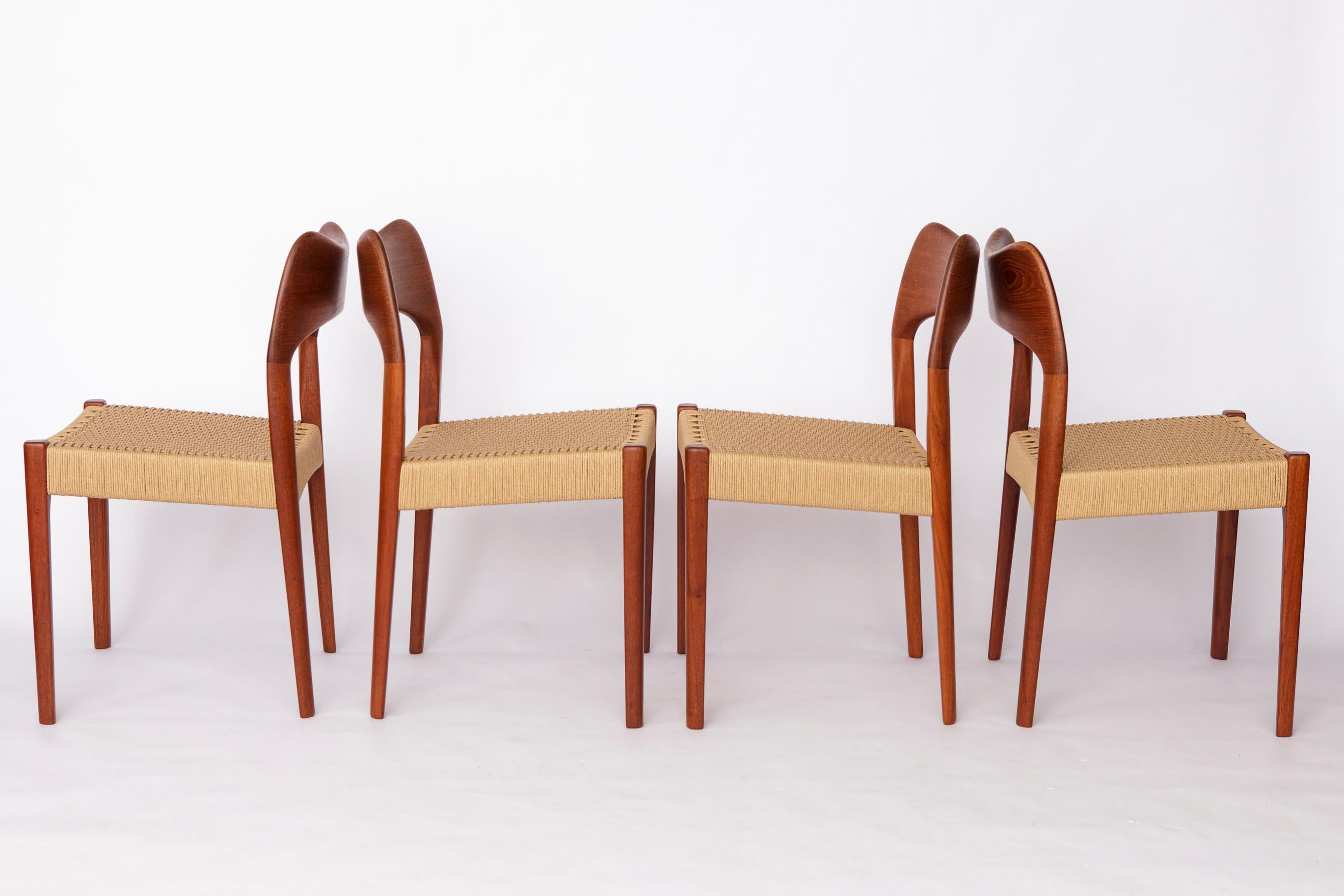 Set of 4 Dining Chairs by Arne Hovmand-Olsen for Mogens Kold, 1960s

Designed by Danish designer Arne Hovmand-Olsen for Mogens Kold in the 1960s.
Crafted with solid teak frames, carefully refinished and oiled.
The seats have been newly hand-woven