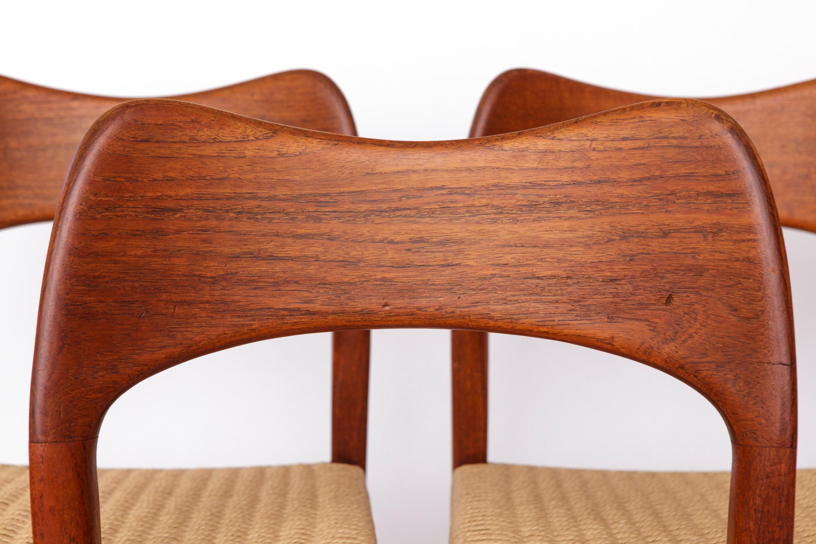 Polished Set of 4 Arne Hovmand-Olsen Teak Dining Chairs for Mogens Kold, 1960s  Danish For Sale