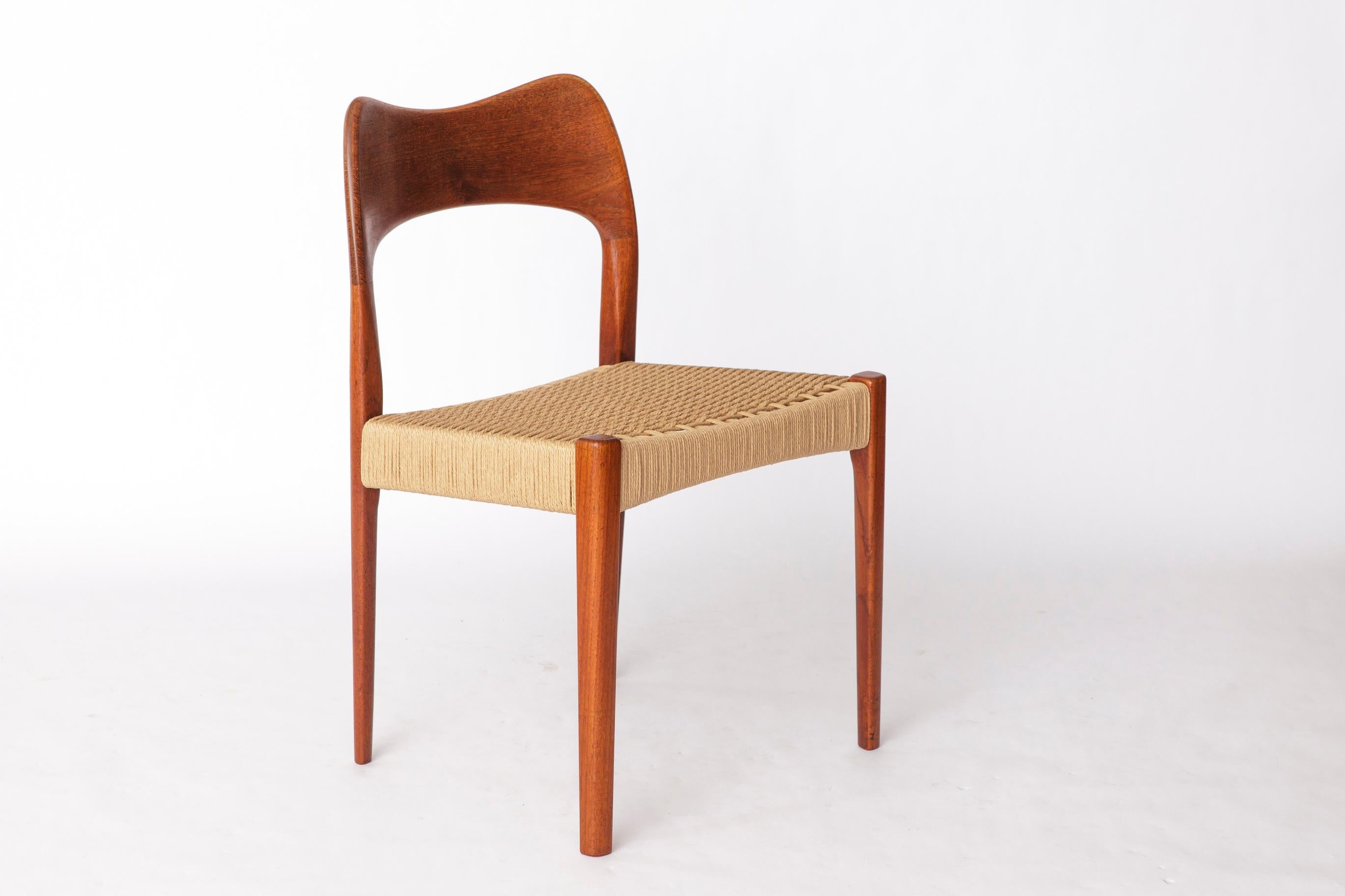 Set of 4 Arne Hovmand-Olsen Teak Dining Chairs for Mogens Kold, 1960s  Danish For Sale 2