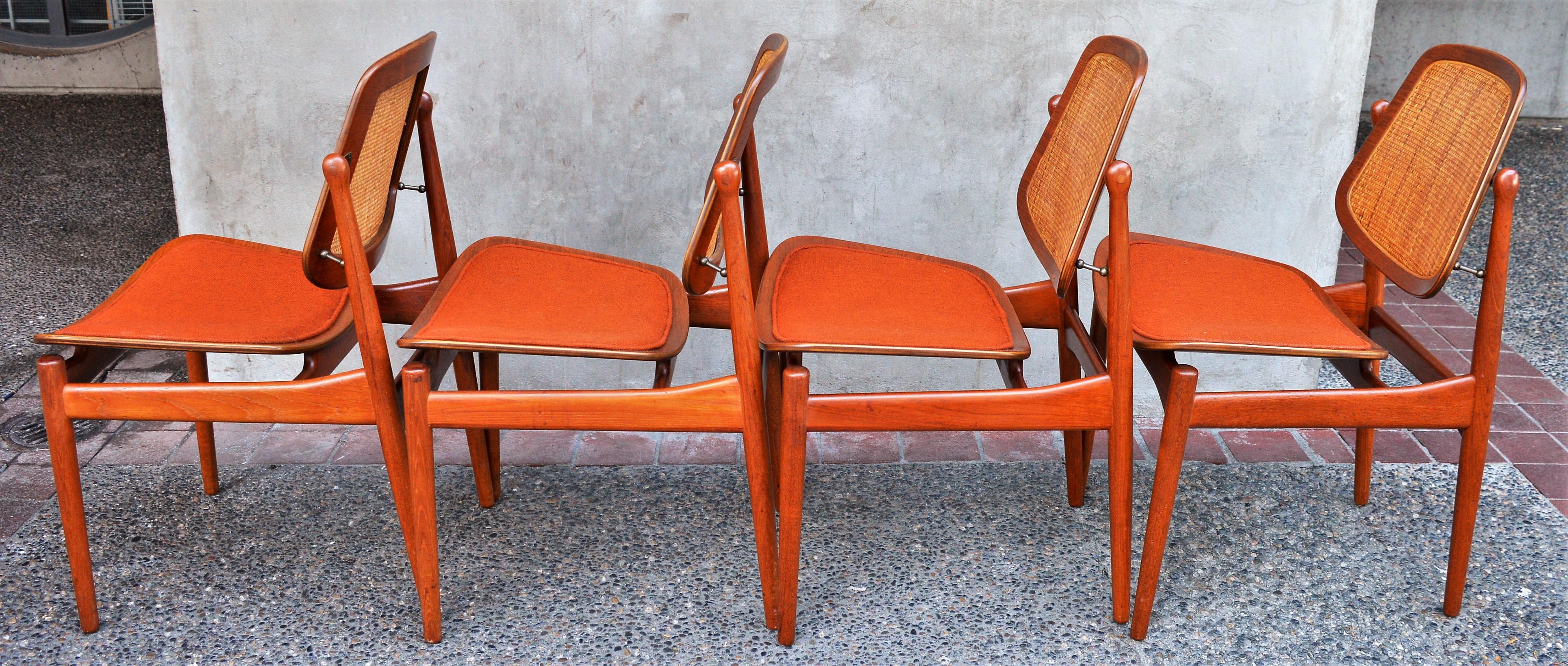 Set of 4 Arne Vodder 1950s Teak and Cane Dining Chairs for France & Daverkosen 5