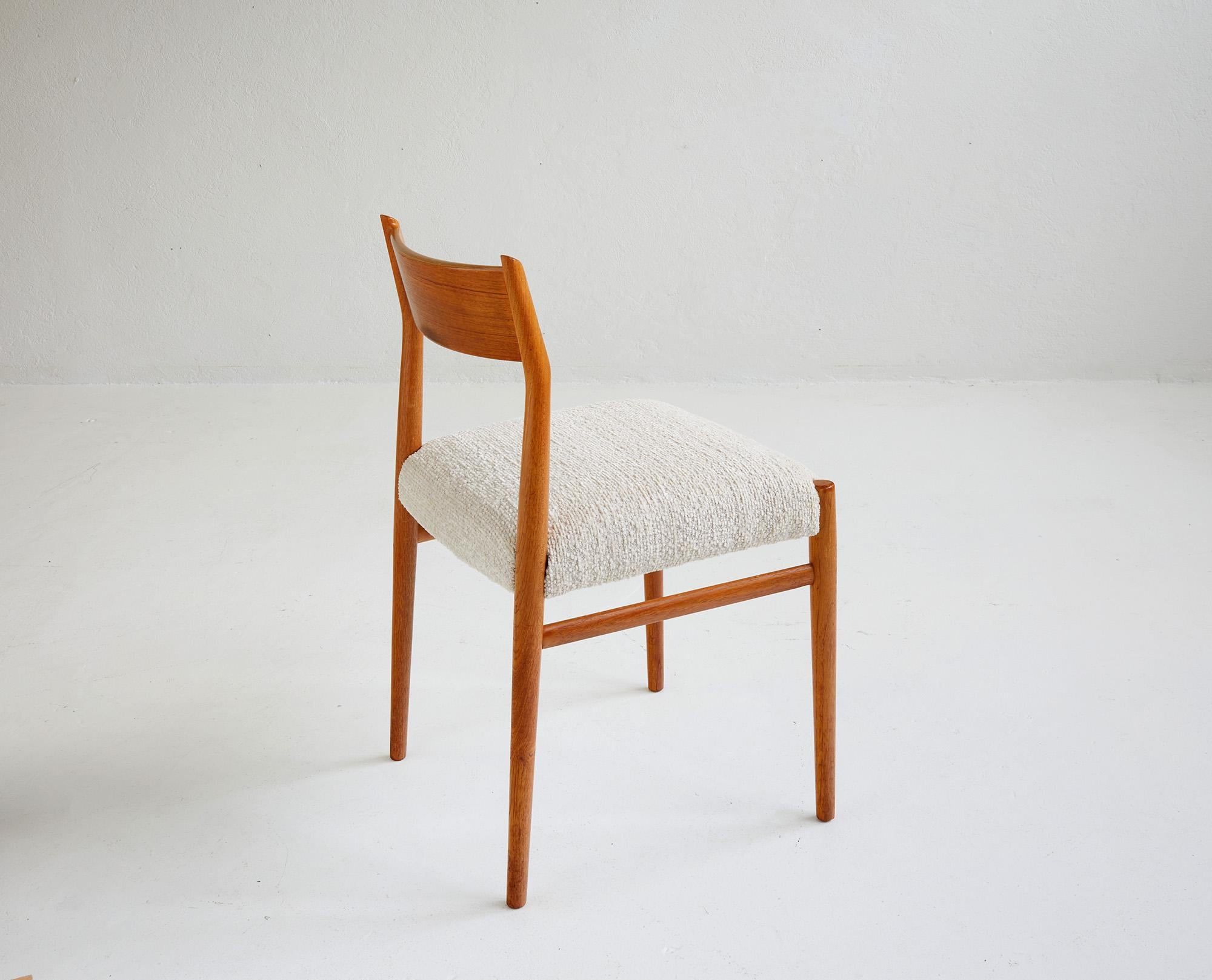 Metà XX secolo Set di 4 sedie da pranzo in teak Arne Vodder modello 418, Sibast Danimarca 1965 in vendita