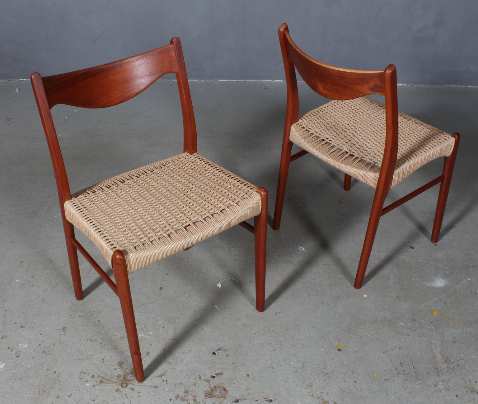 Danish Set of 4 Arne Wahl Dining Chairs
