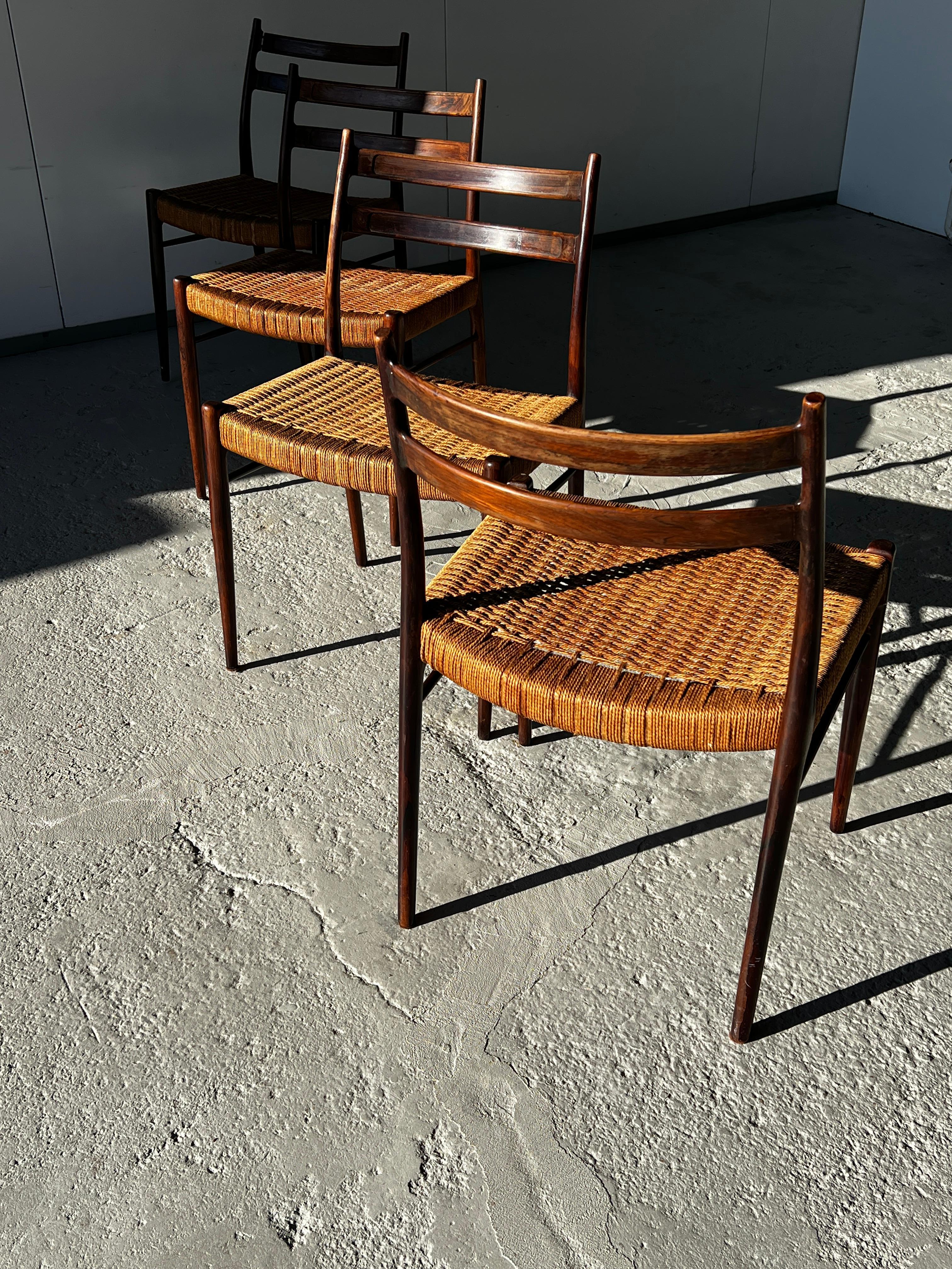 Scandinavian Modern Set of 4 Arne Wahl Iversen dining chairs for Glyngore Stolefabrik, Denmark 1959