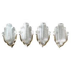 Juego de 4 apliques angulares art déco de cristal pulido y metal dorado - C.1930