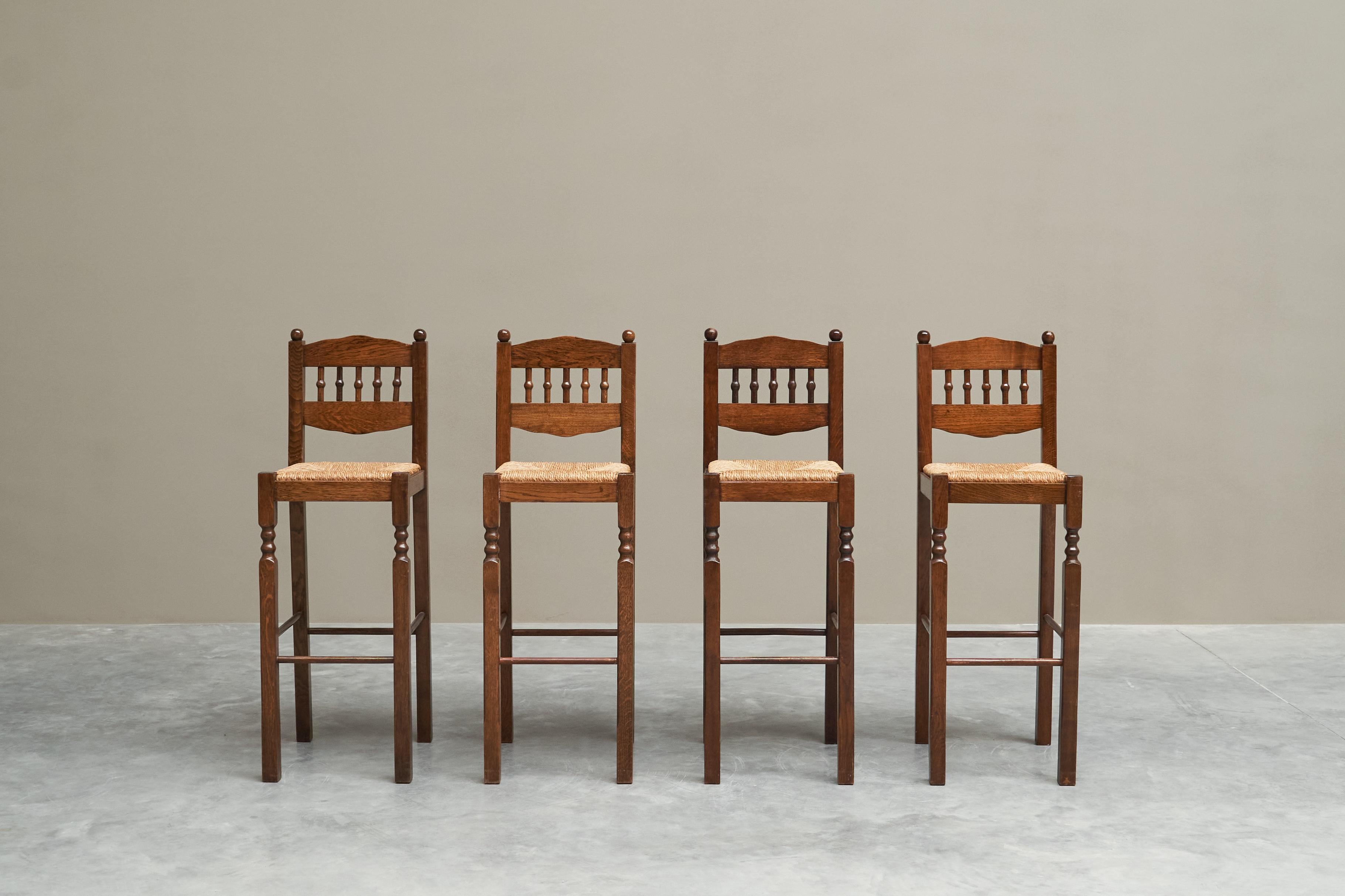 Set of 4 Art Deco Bar Stools in Solid Oak and Rush 1940s 1