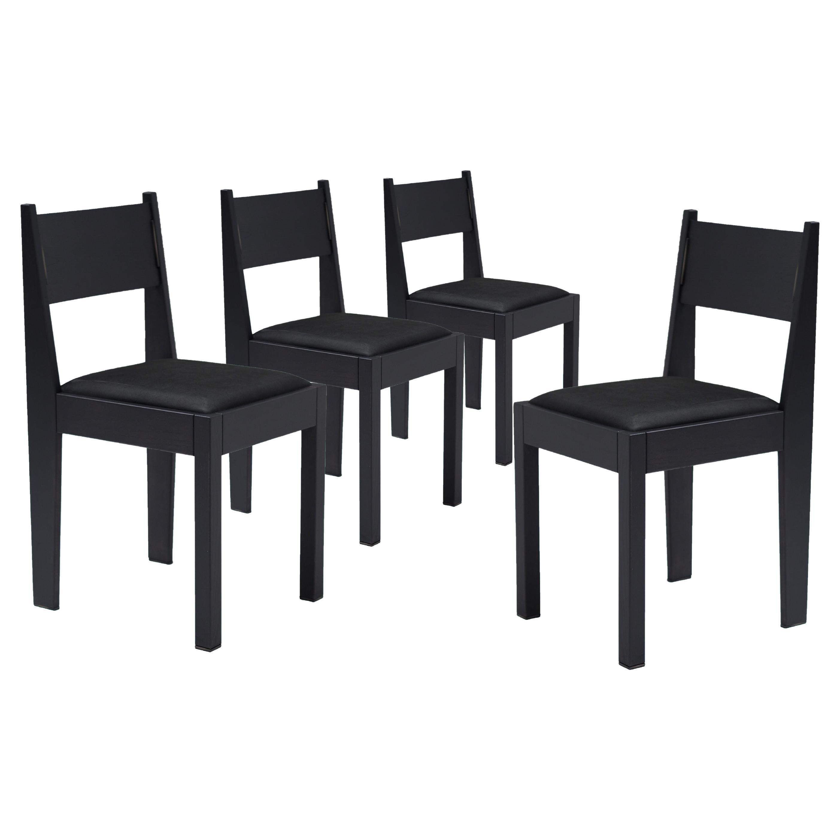 Ensemble de 4 chaises Art Déco, bois de frêne noir, tapisserie en cuir et détails en bronze
