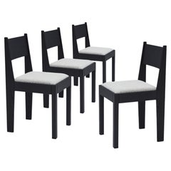 Ensemble de 4 chaises Art Déco, bois de frêne noir, assise tapissée et détails en bronze