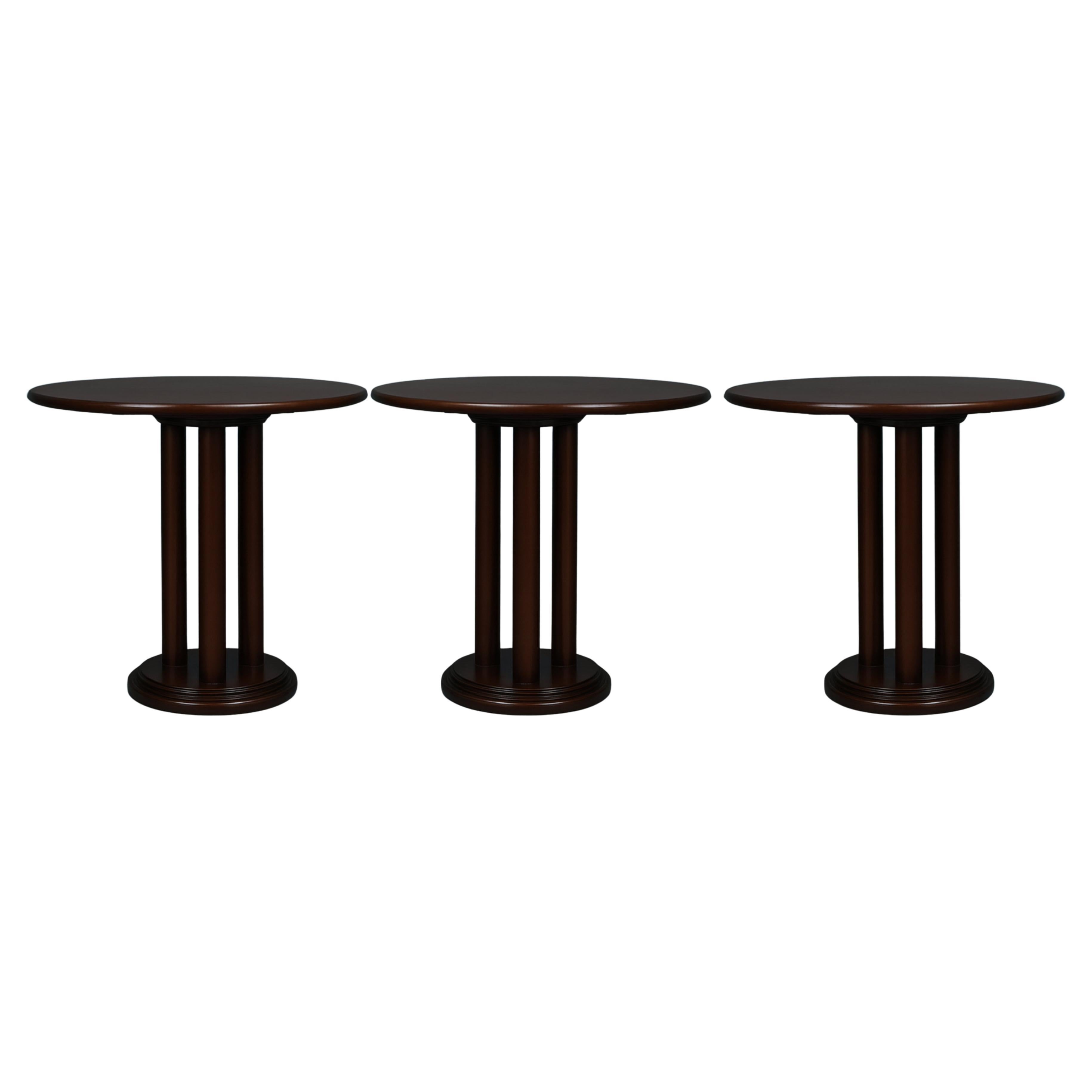 Ensemble de 4 tables à café et à thé en noyer Art déco, 20e siècle