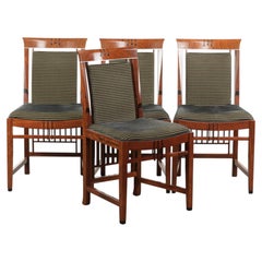 Set of 4 Art Deco design dining chairs with luxurious fabric upholstery