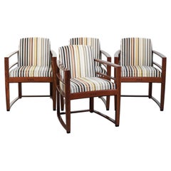 Set of 4 Art Deco design dining chairs with luxurious fabric upholstery