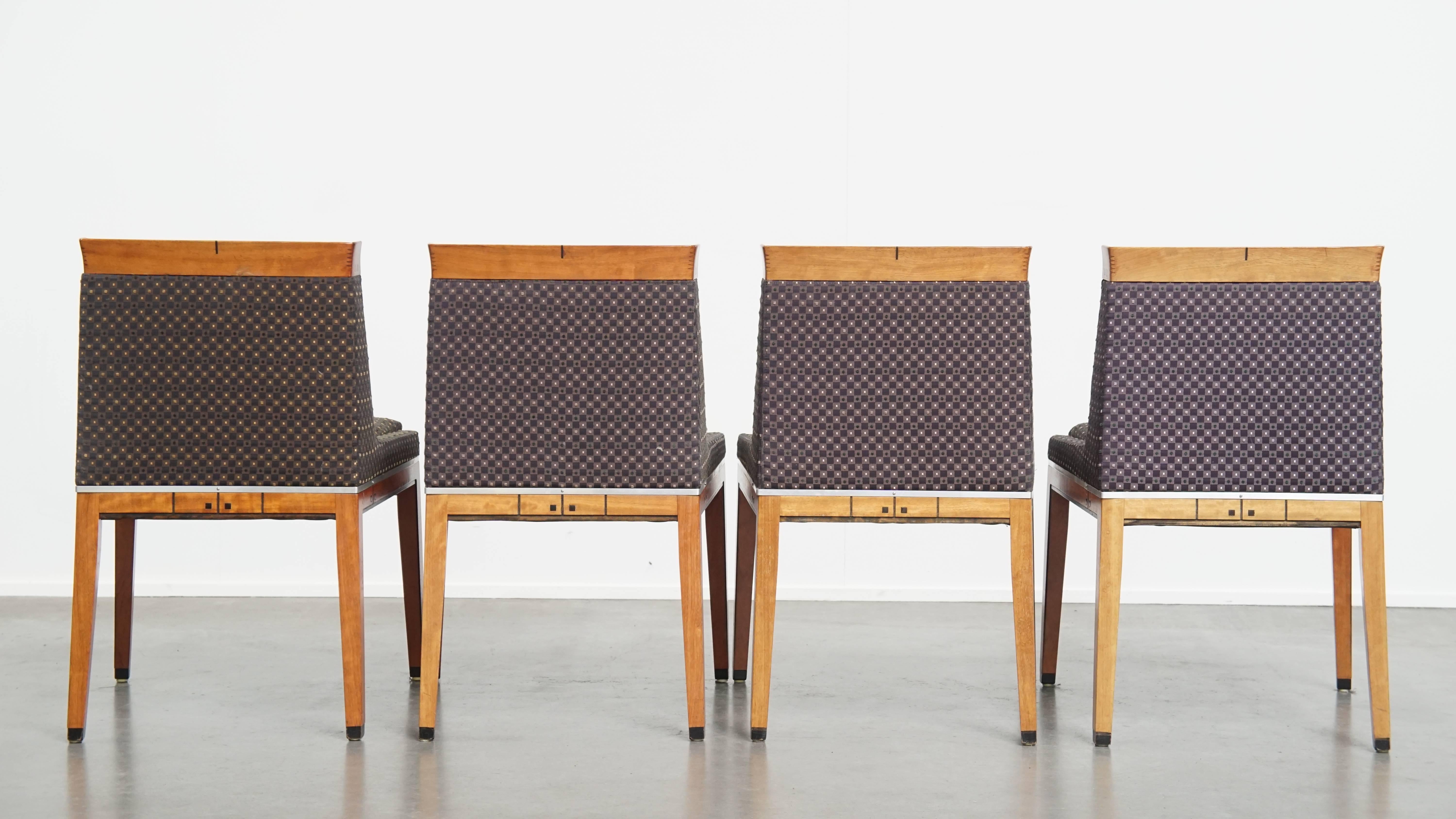 Fait main Ensemble de 4 chaises de salle à manger Art Déco en vente