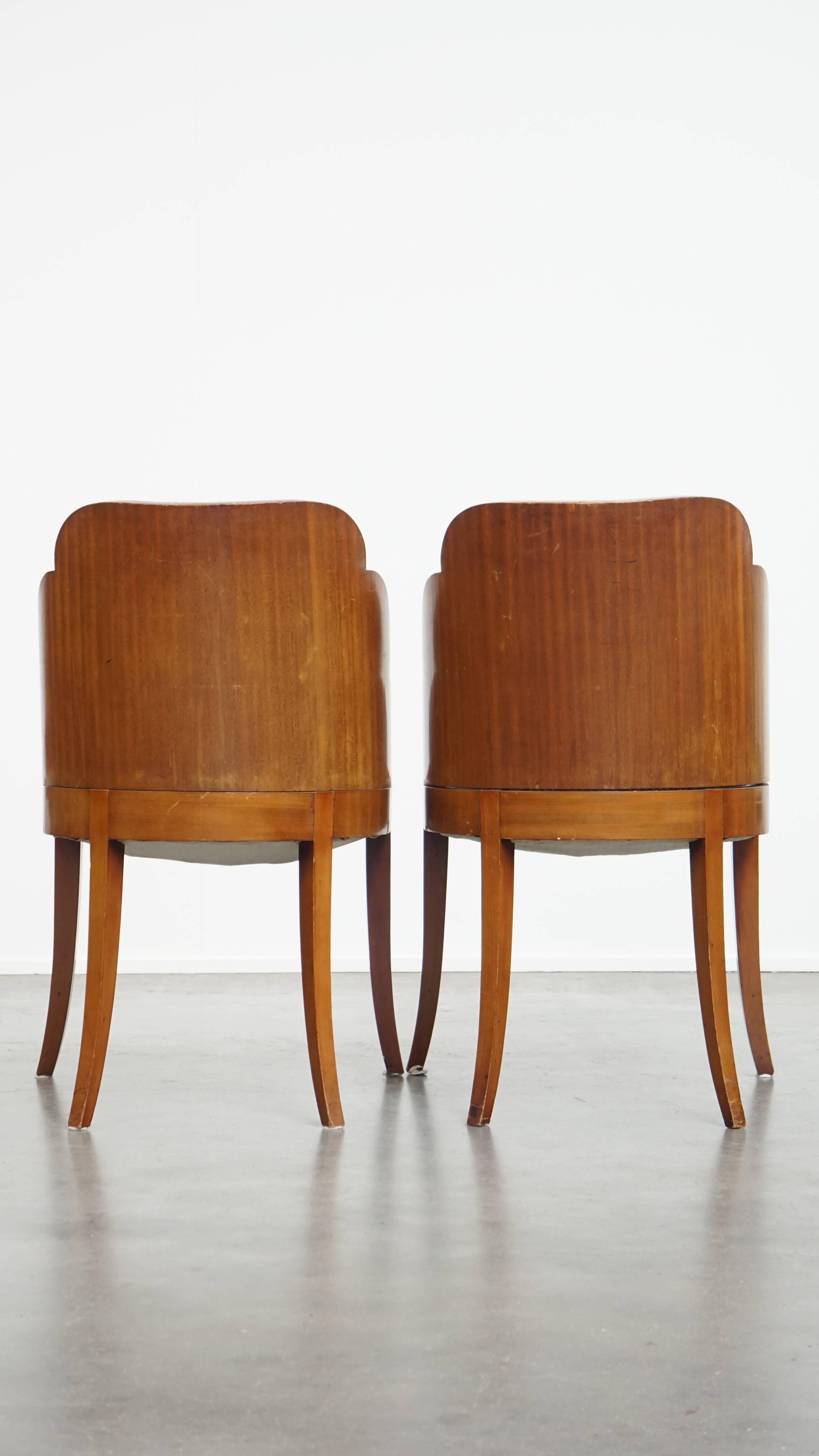 20th Century Set of 4 Art Deco Dining Chairs with Red Upholstery and Wooden Backs For Sale