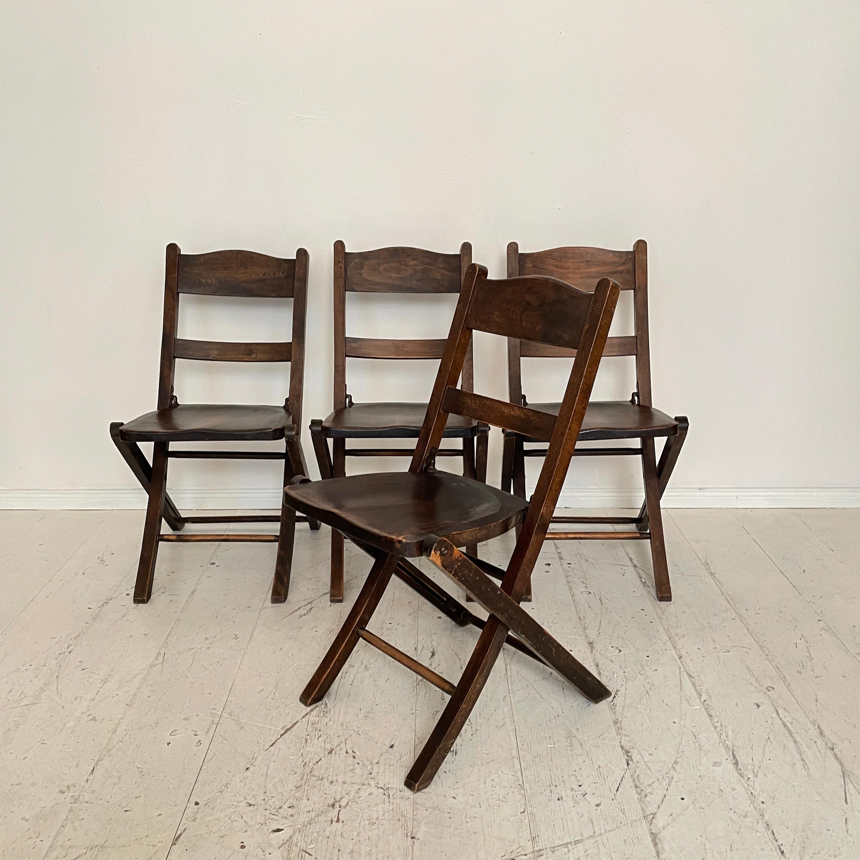 Set of 4 Art Deco Folding Chairs in Brown Beech and Ash, around 1930 For Sale 1