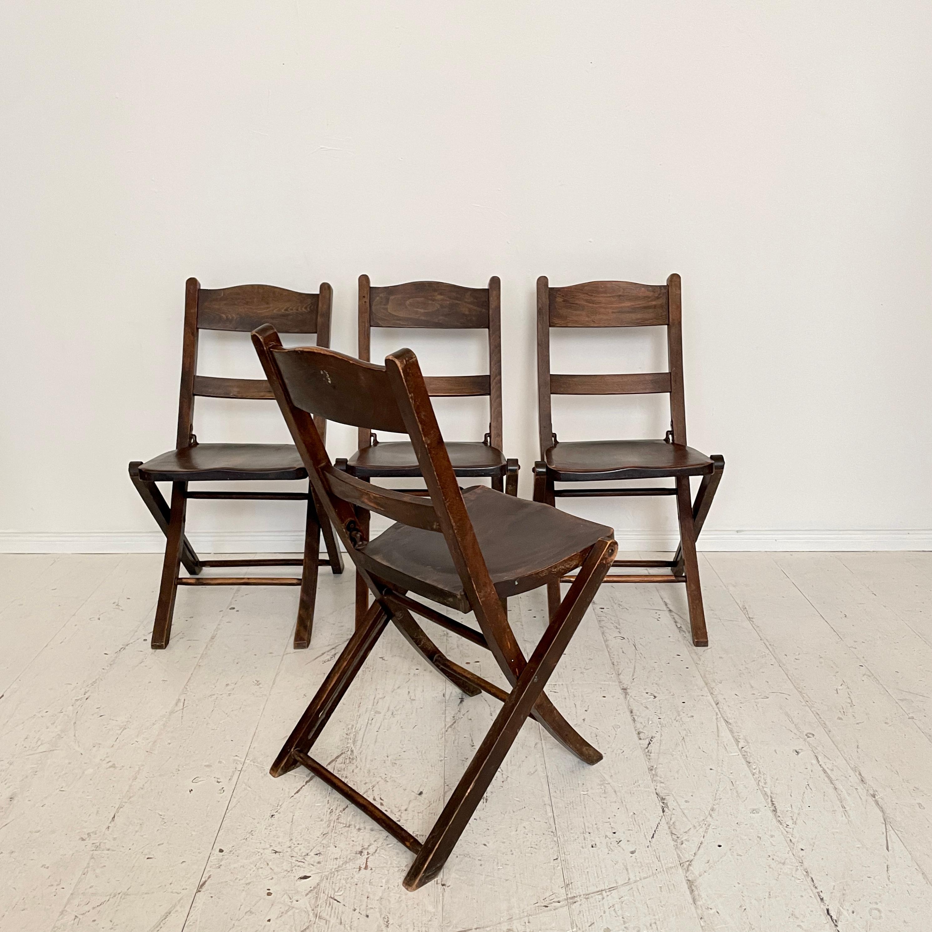 Set of 4 Art Deco Folding Chairs in Brown Beech and Ash, around 1930 For Sale 2