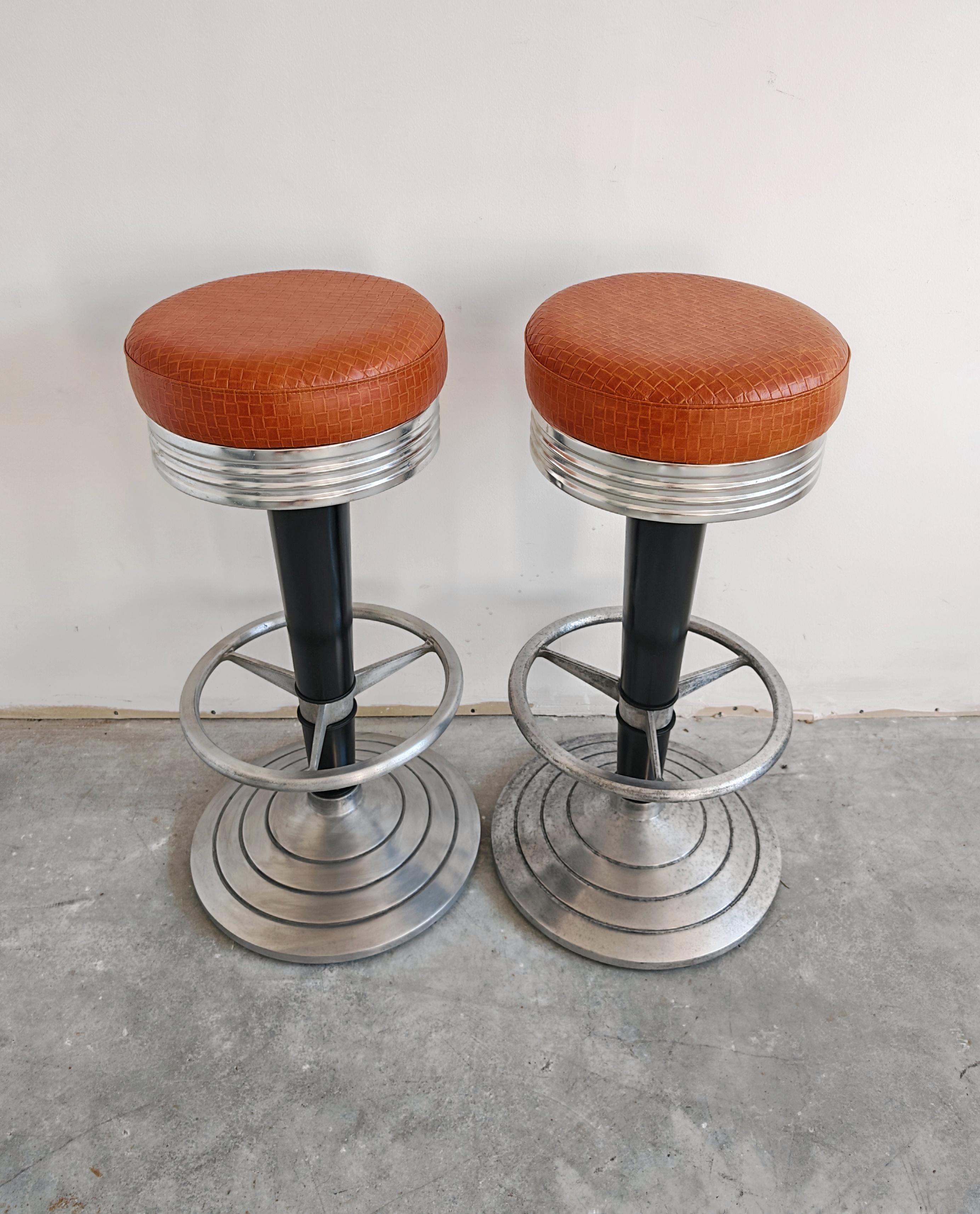Alluminio Set di 4 sgabelli da bar di ispirazione Art Deco di GO-IN Design Monaco, Germania anni '80 in vendita