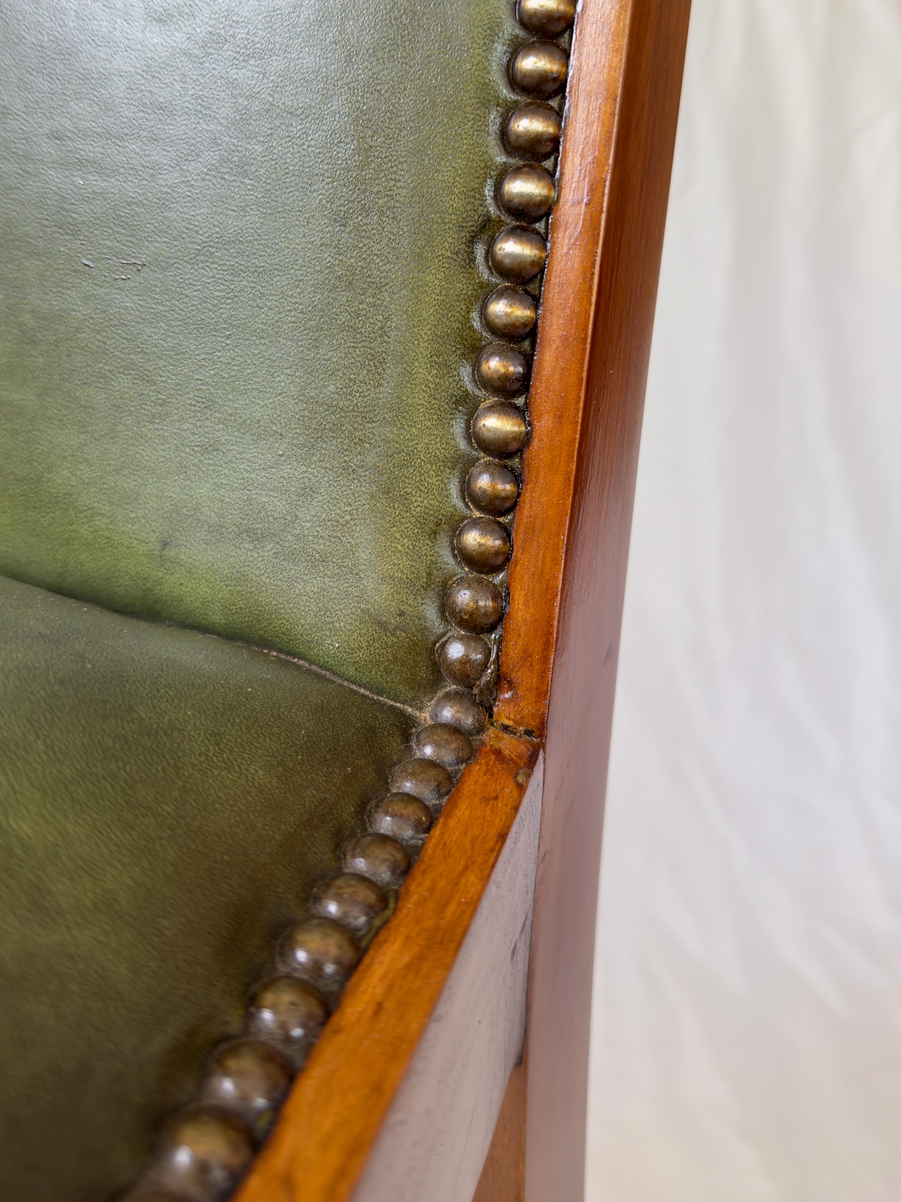 Set of Four Art Deco Green Chairs, 20th Century For Sale 9
