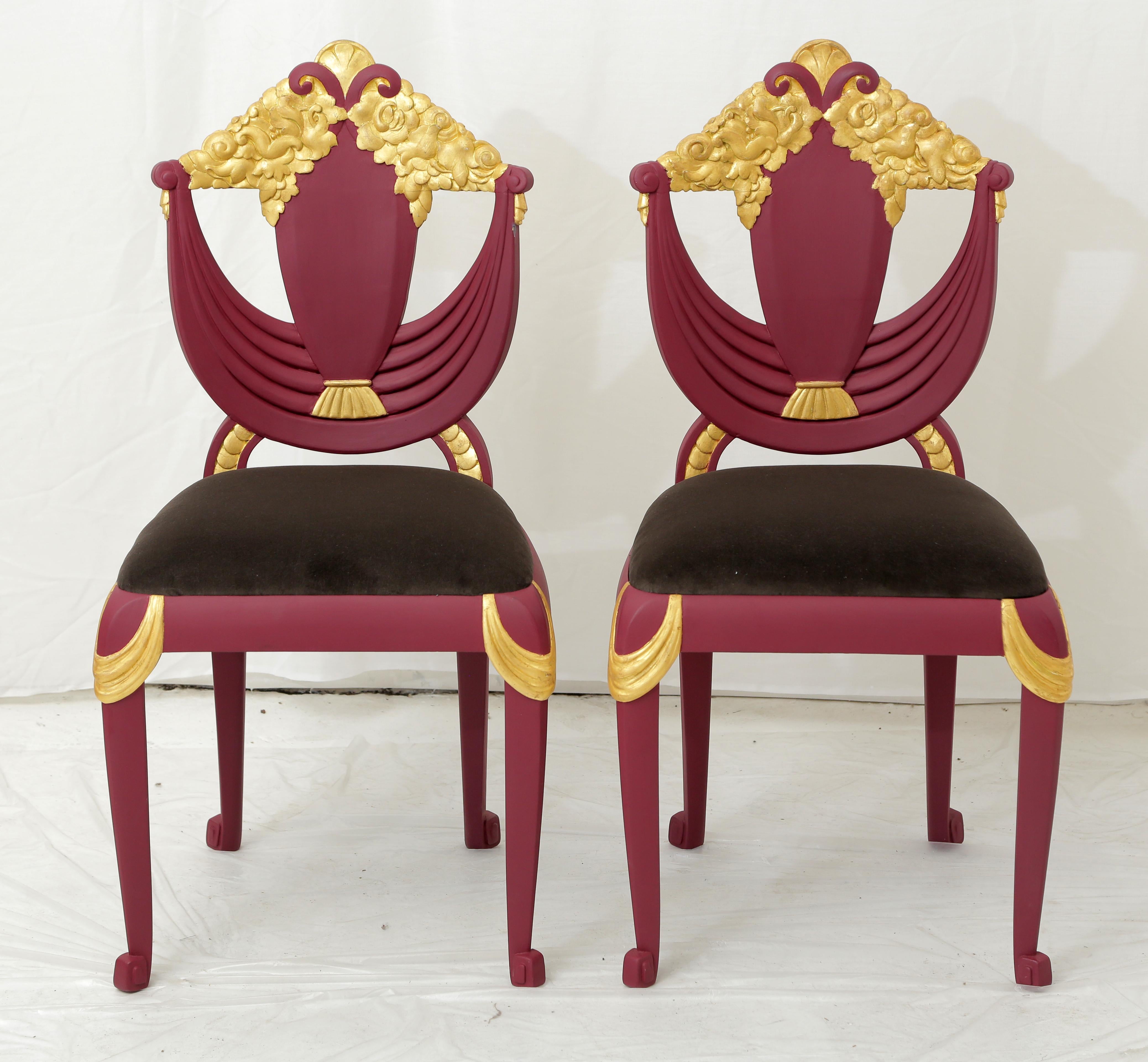 French Set of 4 Art Deco Transitional Burgundy and Gold Leaf Gilded Wood Dining Chairs