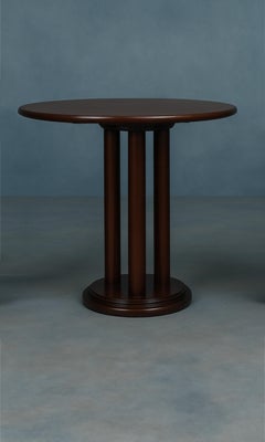 Ensemble de 4 tables basses Art Déco en noyer, 20e siècle