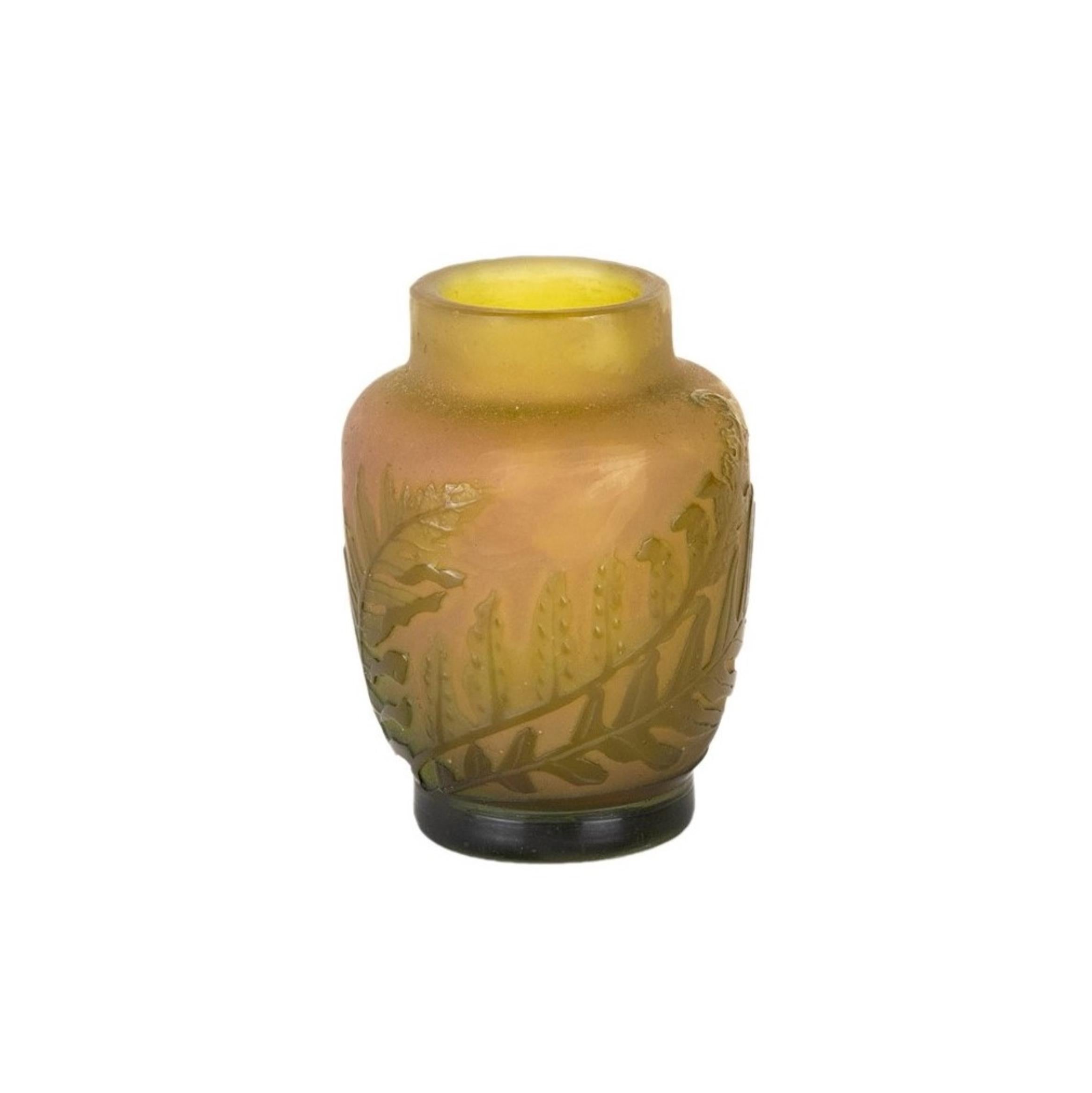 Set di 4 vasi in vetro Art Nouveau di Gallé, 20° secolo in vendita 6