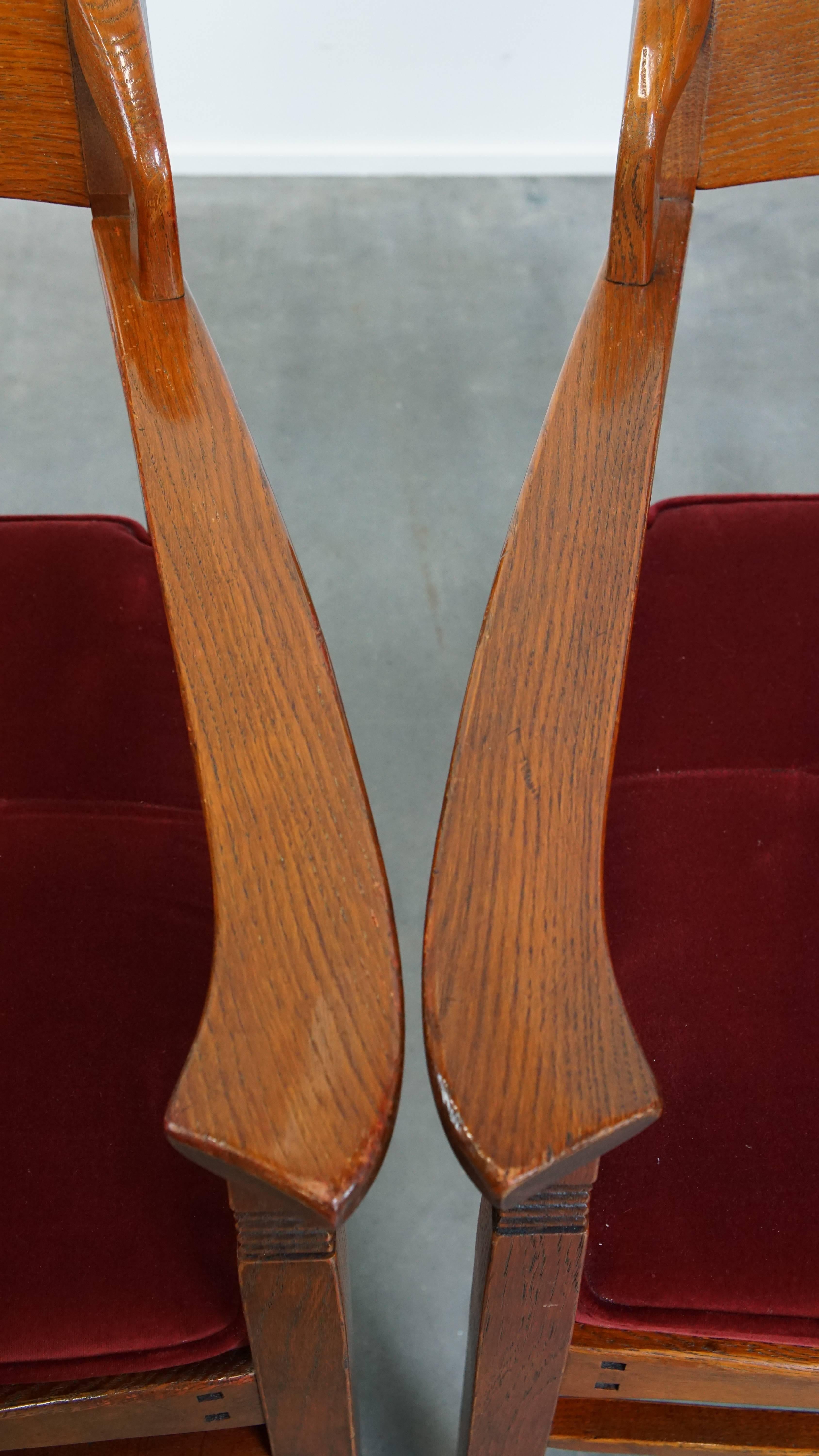 Ensemble de 4 chaises de salle à manger Art Nouveau / Jugendstil avec tapisserie rouge en vente 4