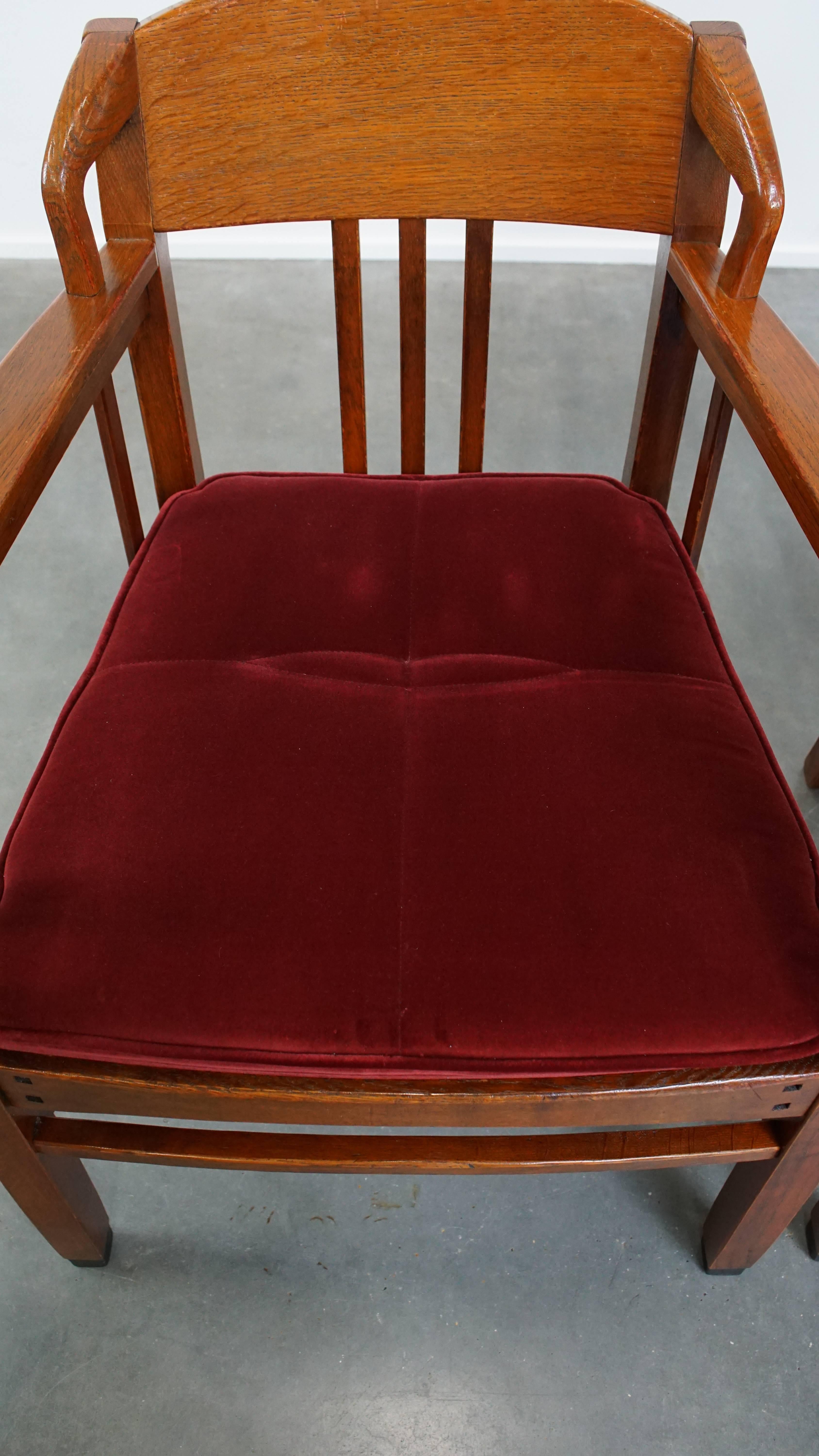 XXIe siècle et contemporain Ensemble de 4 chaises de salle à manger Art Nouveau / Jugendstil avec tapisserie rouge en vente