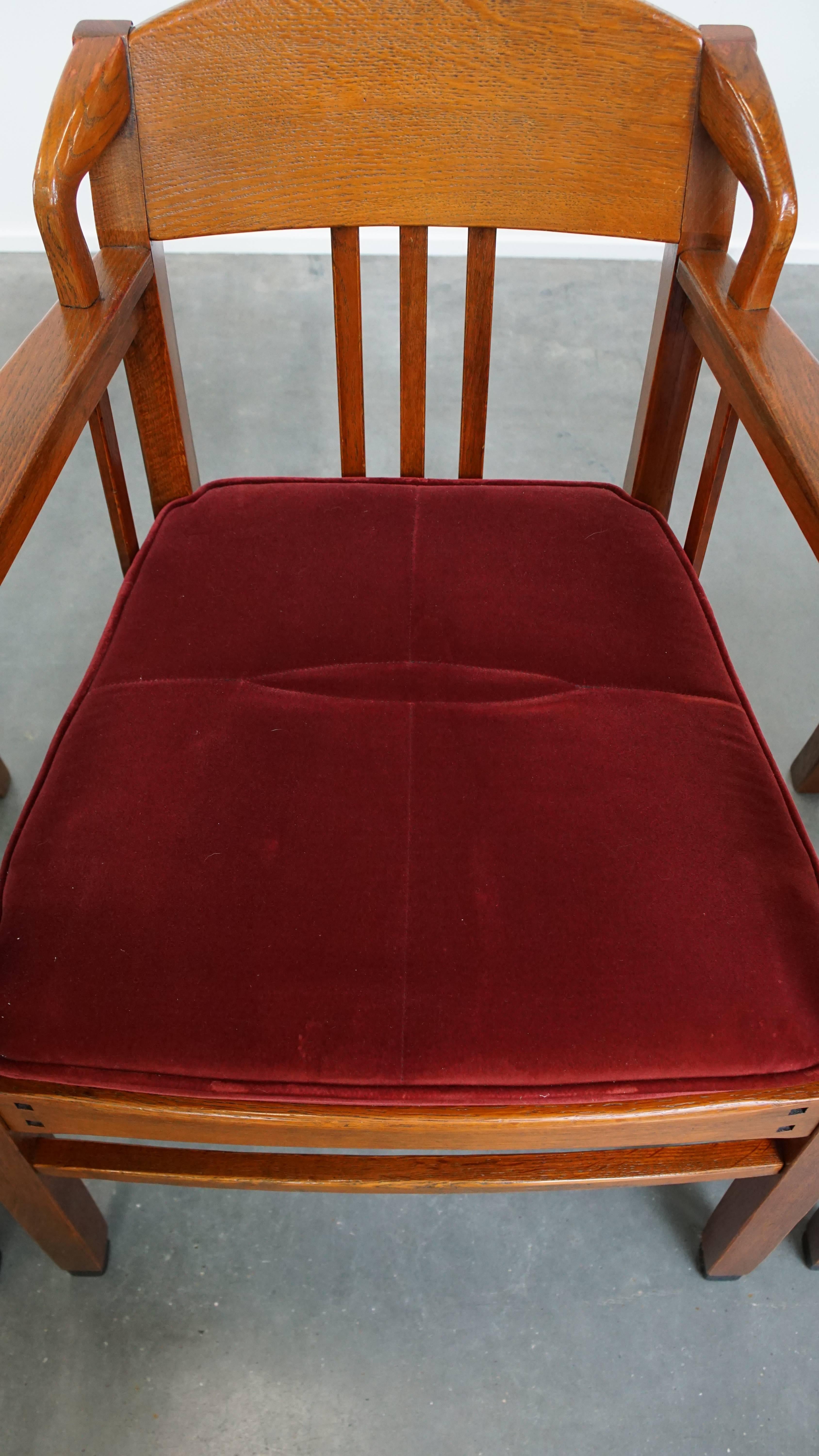 Tissu d'ameublement Ensemble de 4 chaises de salle à manger Art Nouveau / Jugendstil avec tapisserie rouge en vente