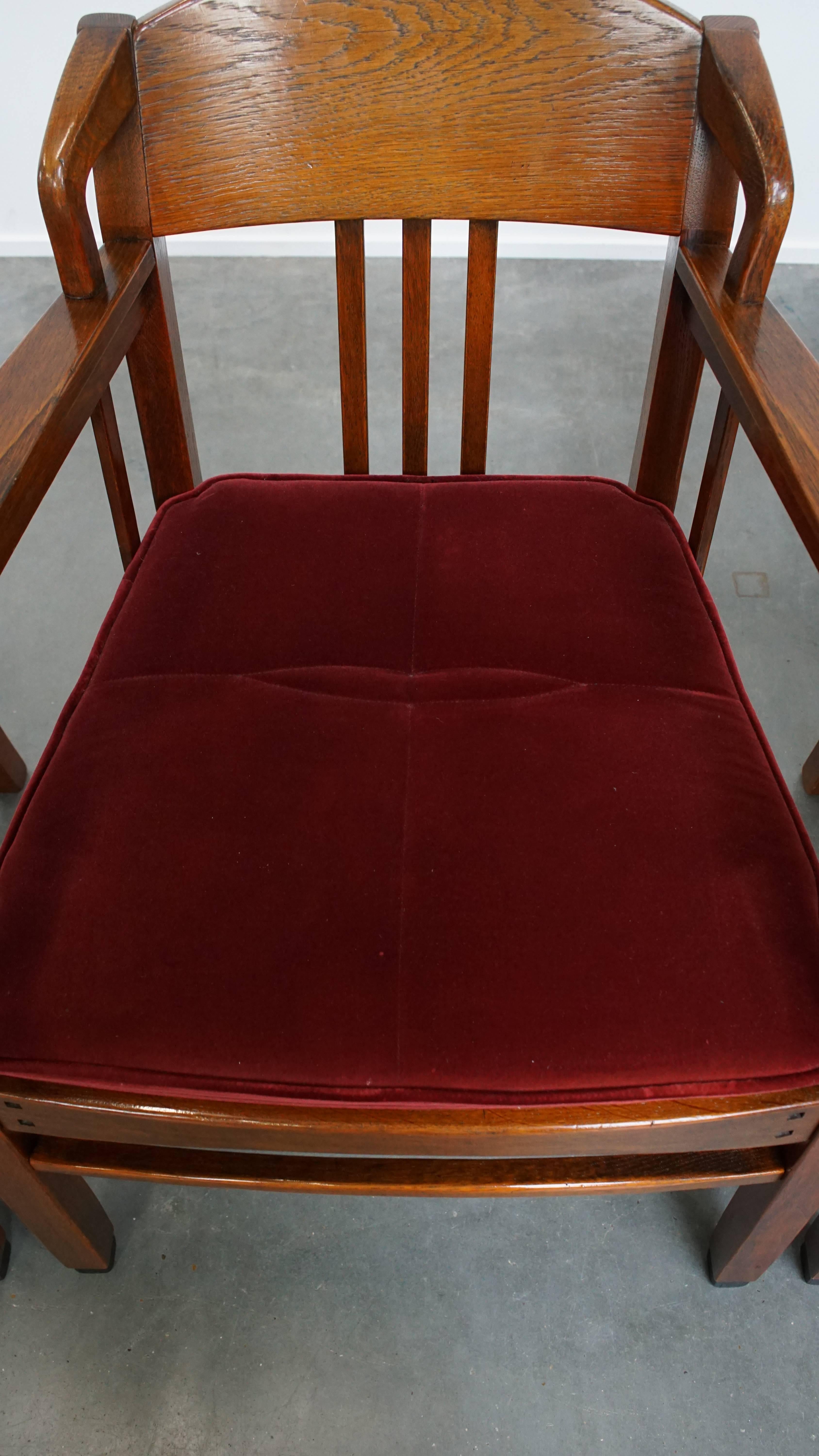 Ensemble de 4 chaises de salle à manger Art Nouveau / Jugendstil avec tapisserie rouge en vente 1