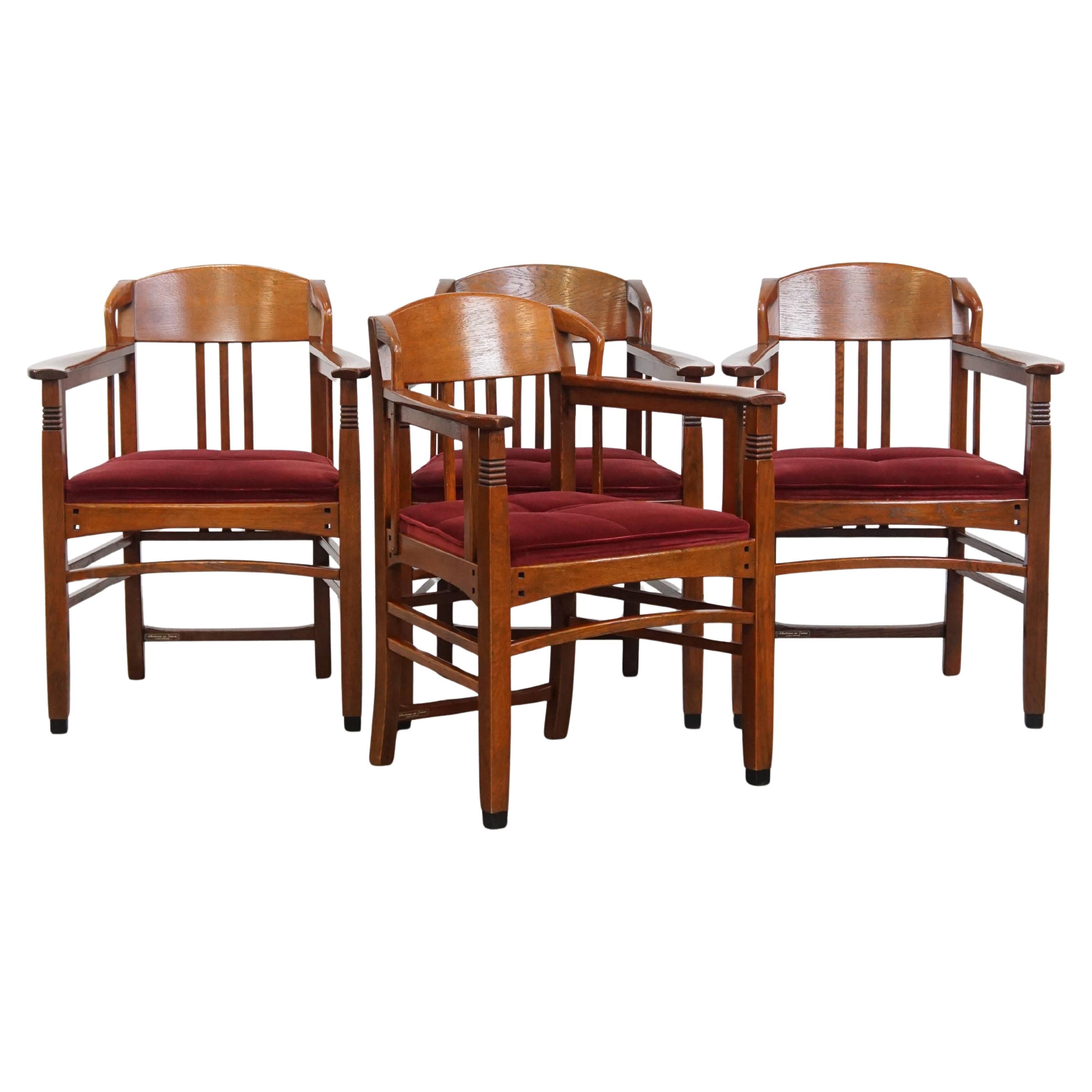 Ensemble de 4 chaises de salle à manger Art Nouveau / Jugendstil avec tapisserie rouge en vente