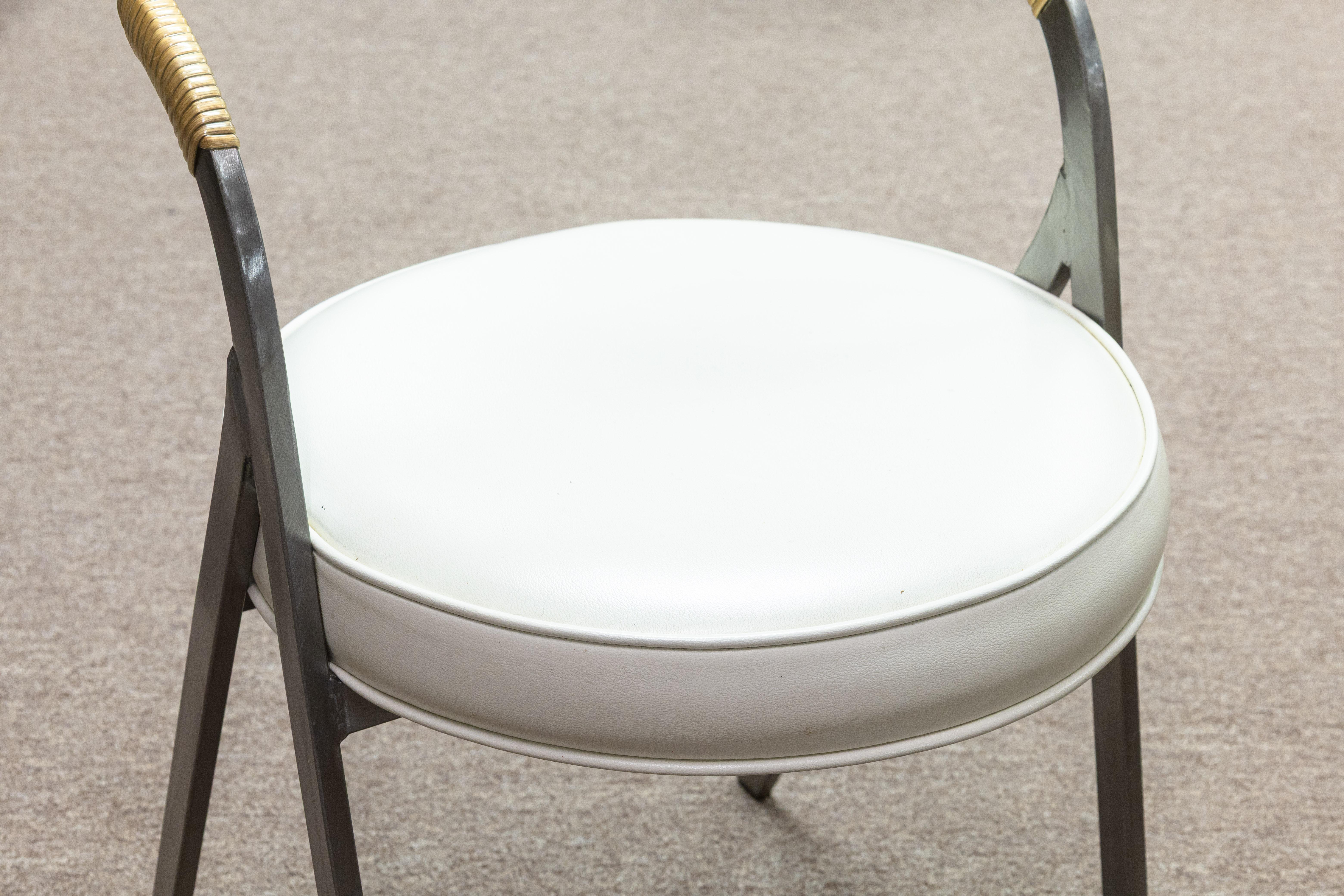 Ensemble de 4 chaises d'appoint en métal brossé et rotin Arthur Umanoff pour Shaver Howard en vente 1