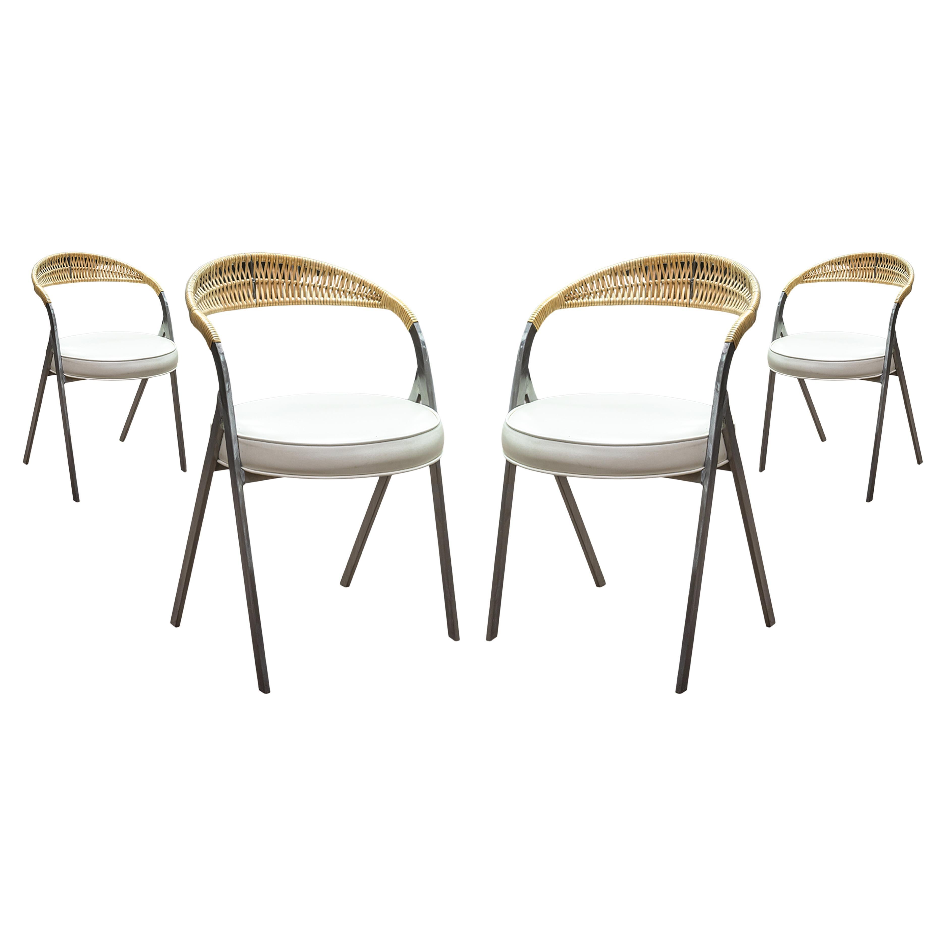 Ensemble de 4 chaises d
appoint en métal brossé et rotin Arthur Umanoff pour Shaver Howard en vente