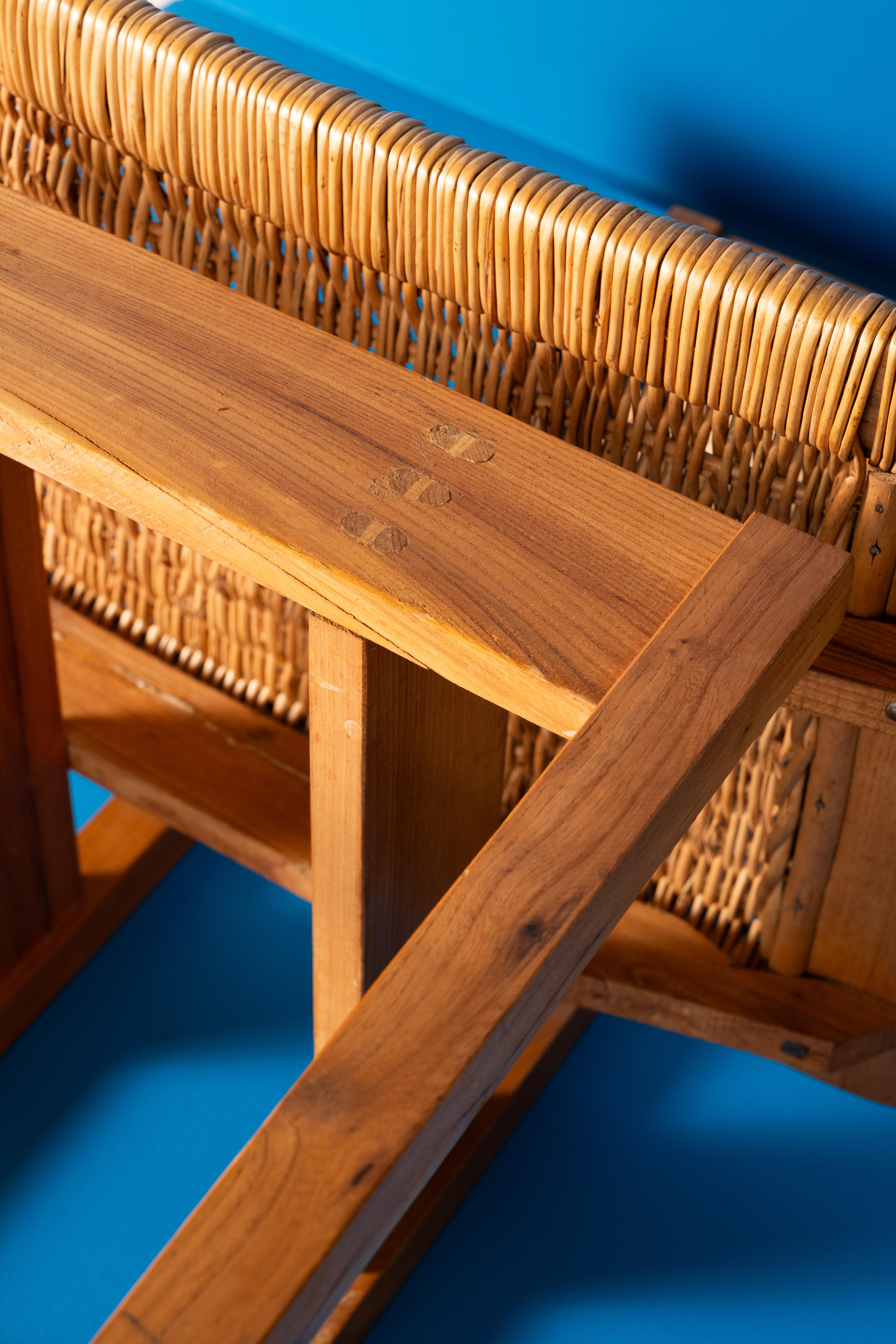 Juego de 4 Sillas Artesanales siglo XX en venta