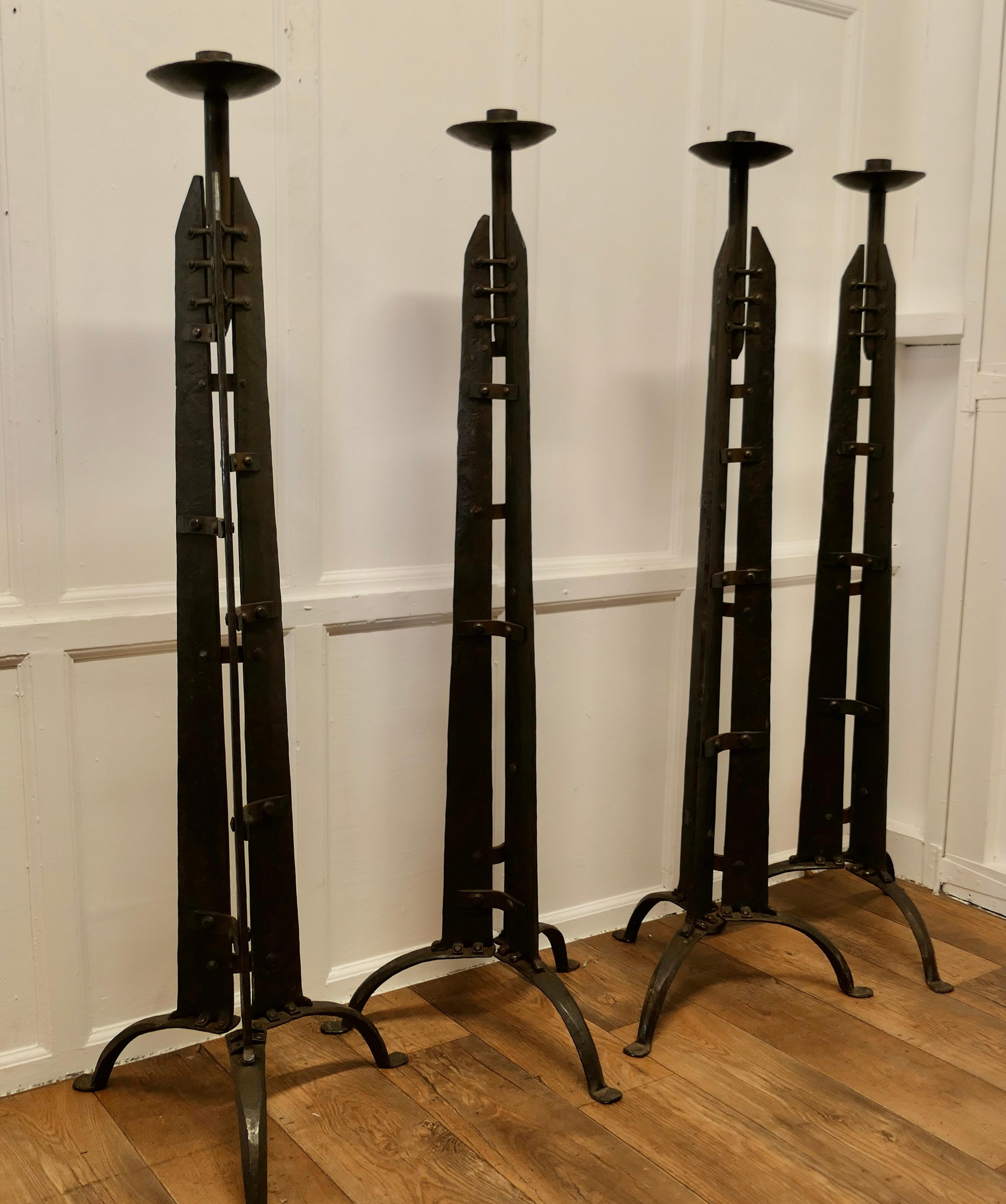 Set of 4 Arts and Crafts Gothic Candle Stands   This is a Set of 4   In Good Condition For Sale In Chillerton, Isle of Wight
