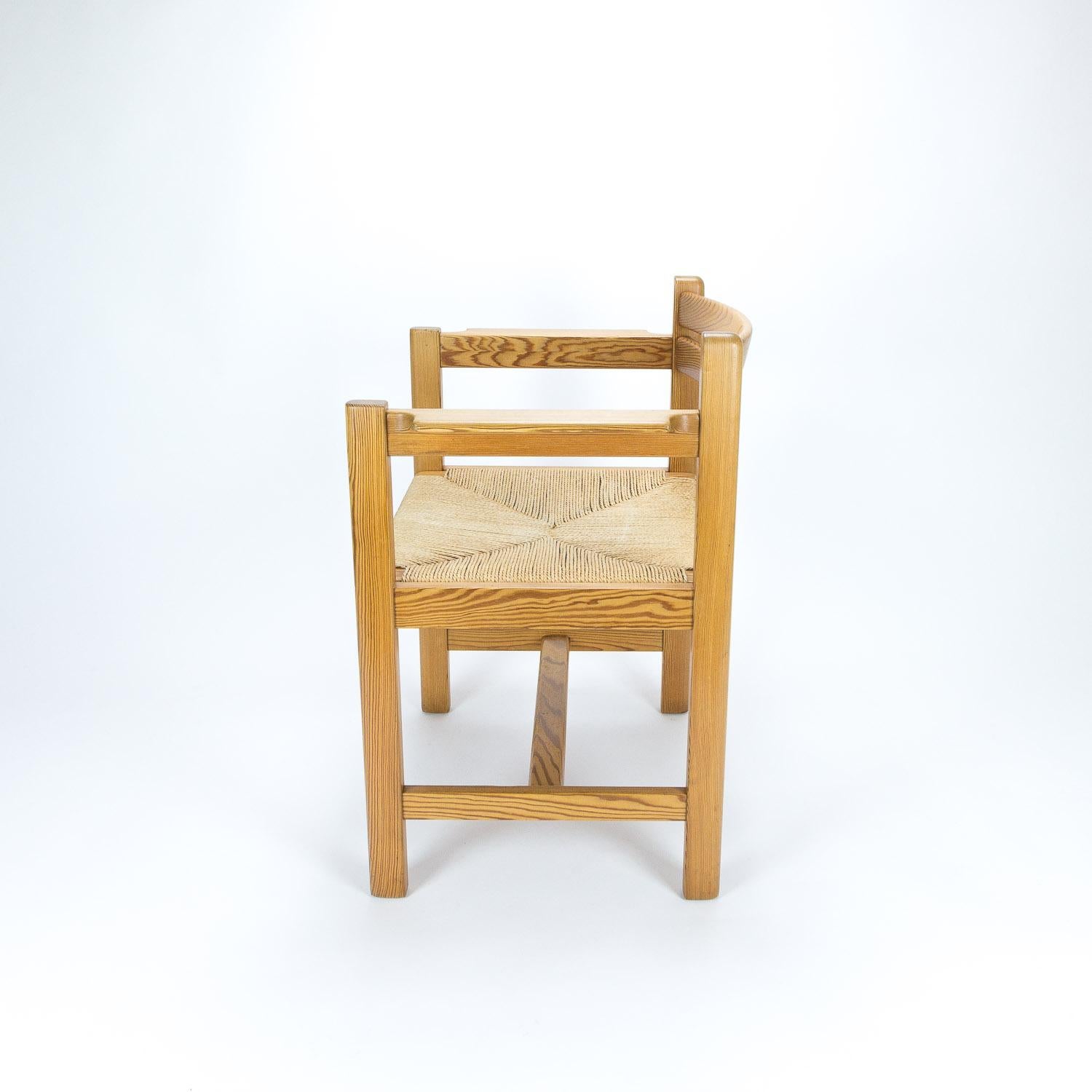 Set of 4 Asserbo Dining Chairs by Børge Mogensen In Good Condition For Sale In Berkhamsted, GB